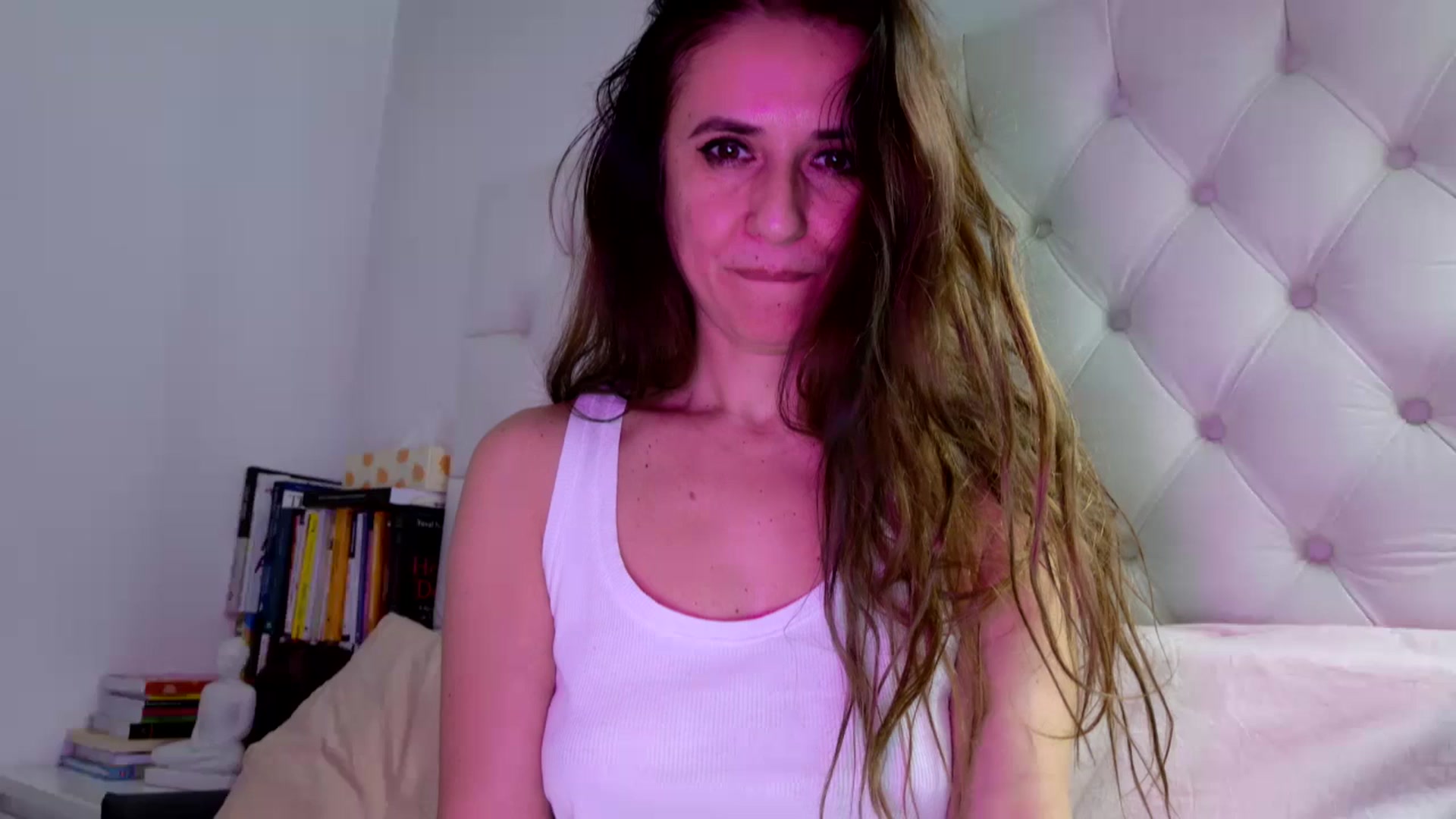 Gallery image thumbnail from DANIELLE's myfreecams stream on, 01/24/2025, 08:04 image 13 of 20