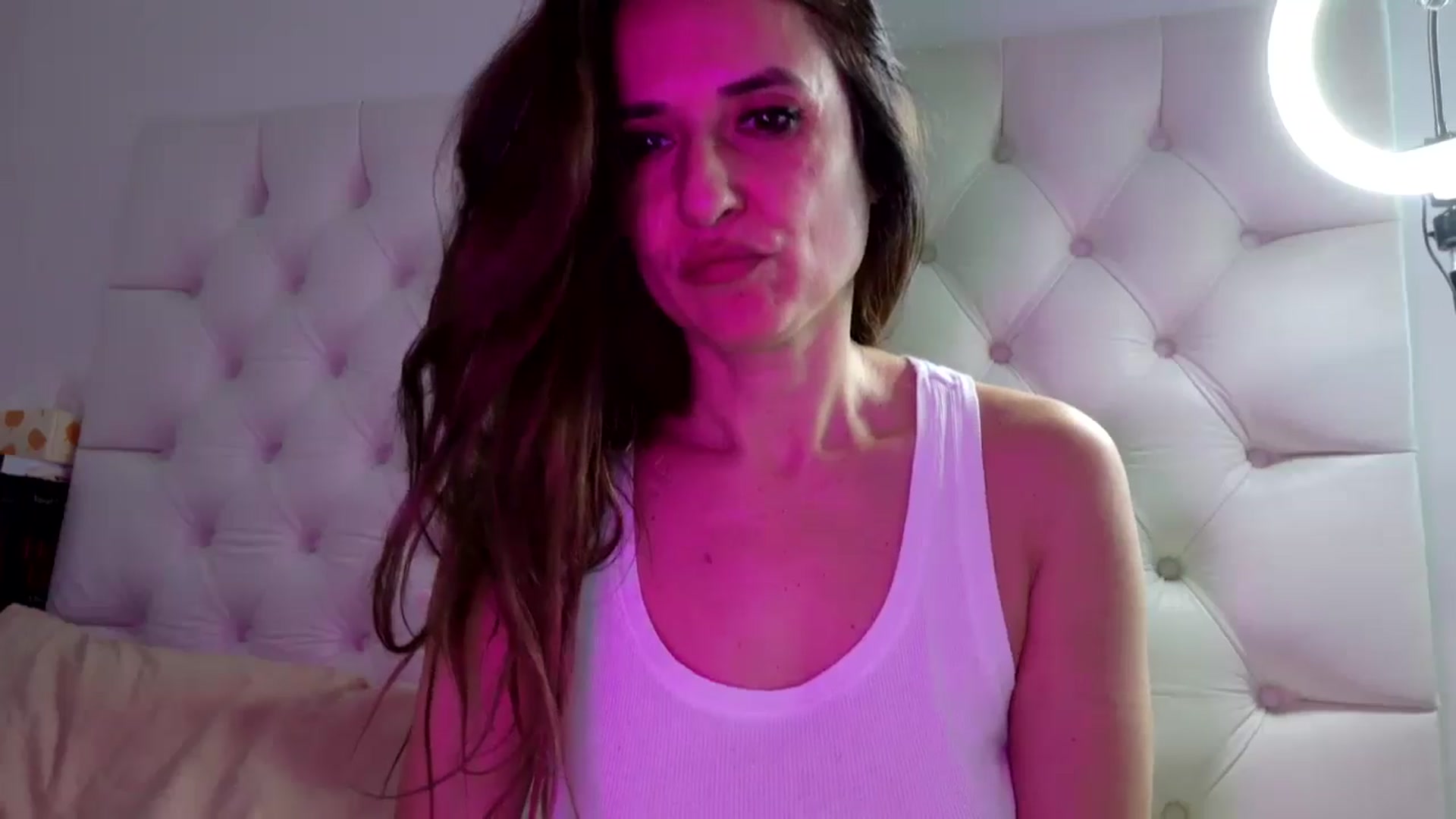 Gallery image thumbnail from DANIELLE's myfreecams stream on, 01/24/2025, 08:04 image 10 of 20