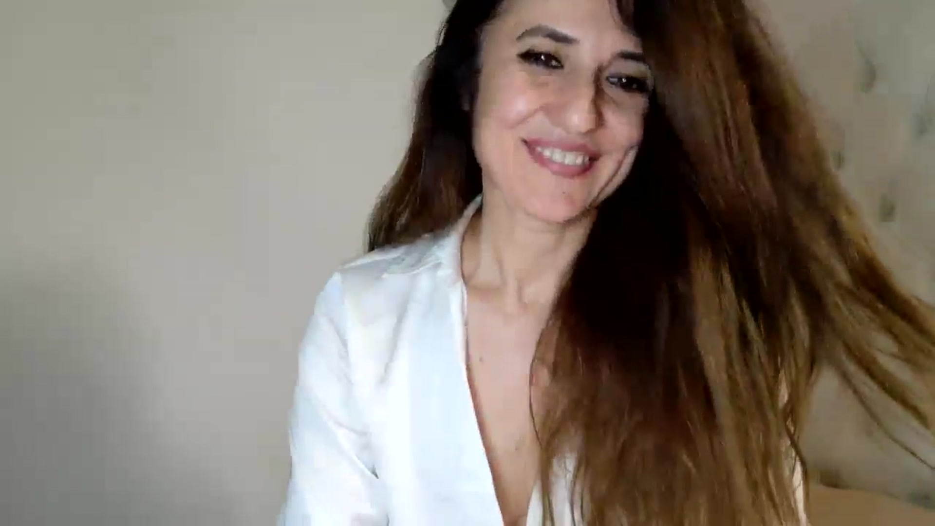 Gallery image thumbnail from DANIELLE's myfreecams stream on, 01/26/2025, 05:35 image 2 of 20