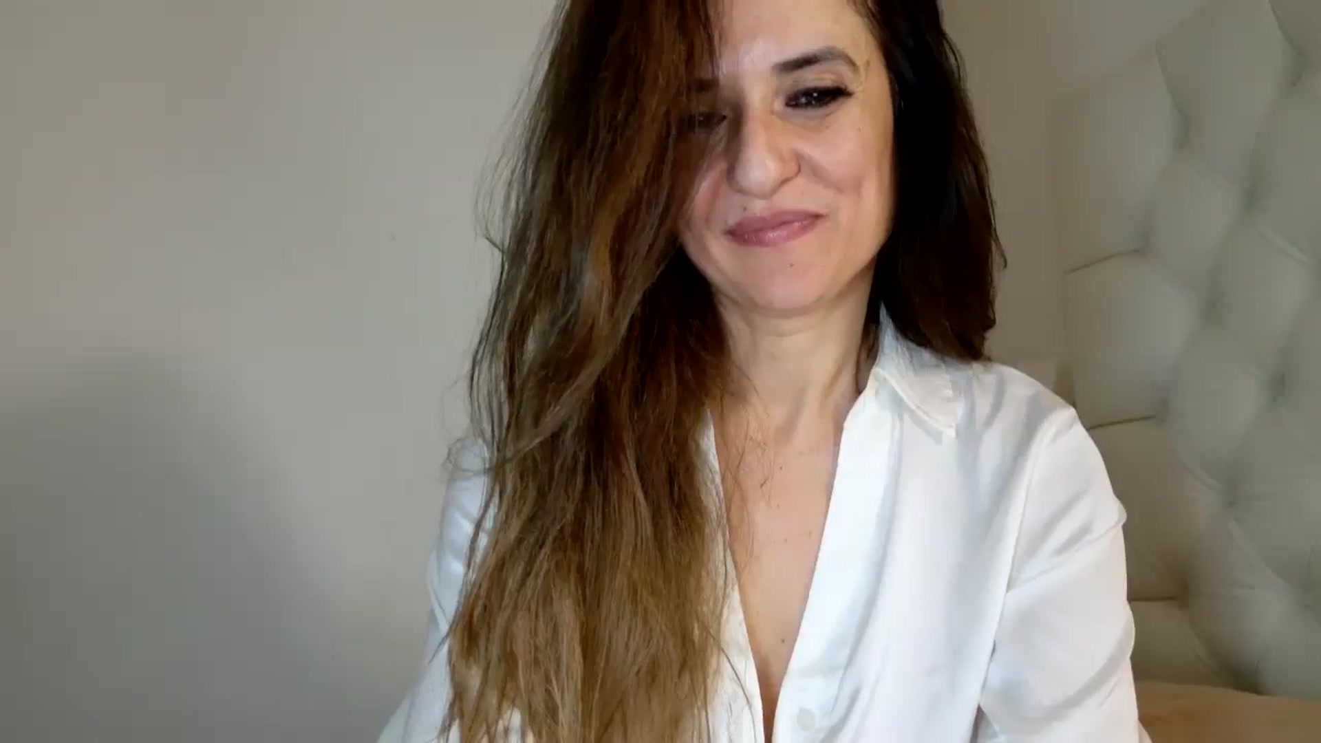 Gallery image thumbnail from DANIELLE's myfreecams stream on, 01/26/2025, 05:35 image 13 of 20