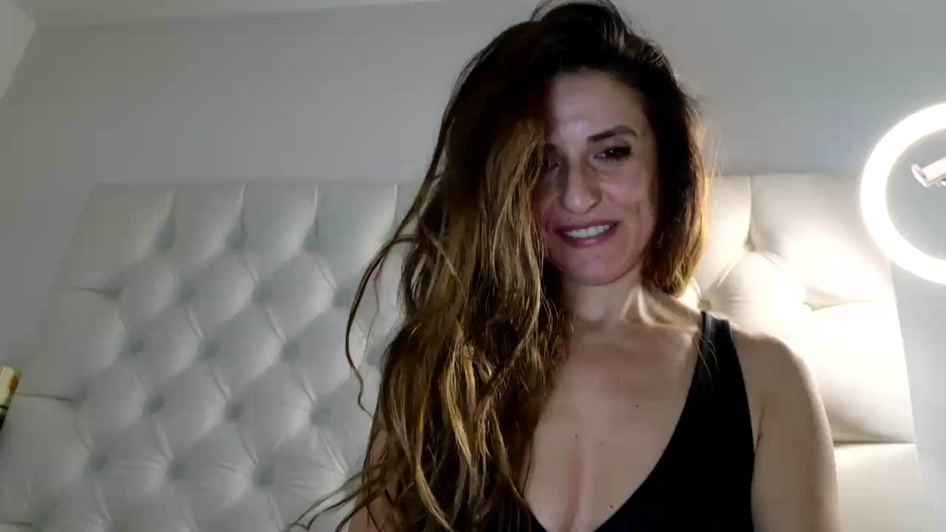 Gallery image thumbnail from DANIELLE's myfreecams stream on, 01/29/2025, 08:49 image 12 of 20