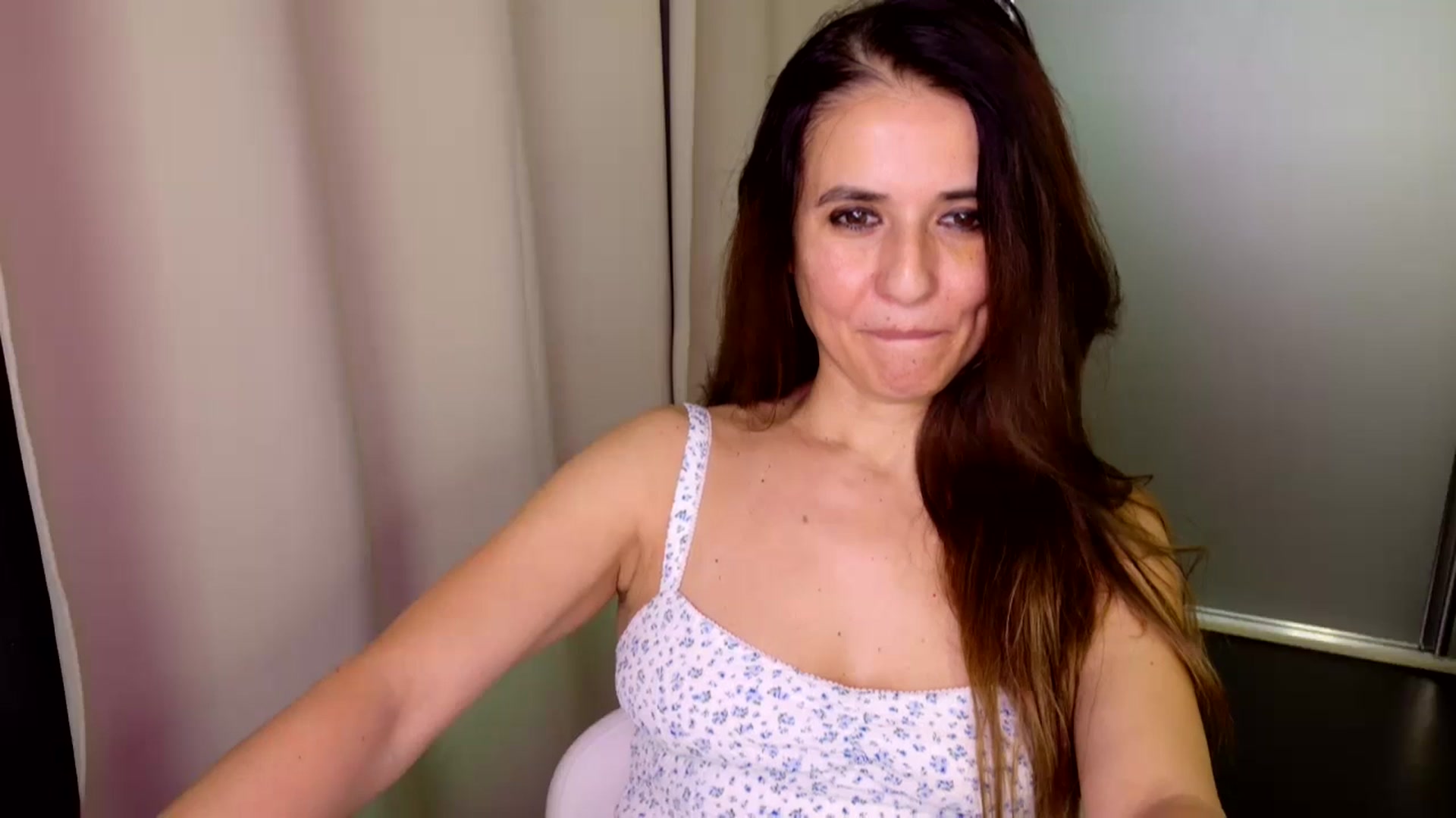 Gallery image thumbnail from DANIELLE's myfreecams stream on, 02/08/2025, 06:41 image 8 of 20
