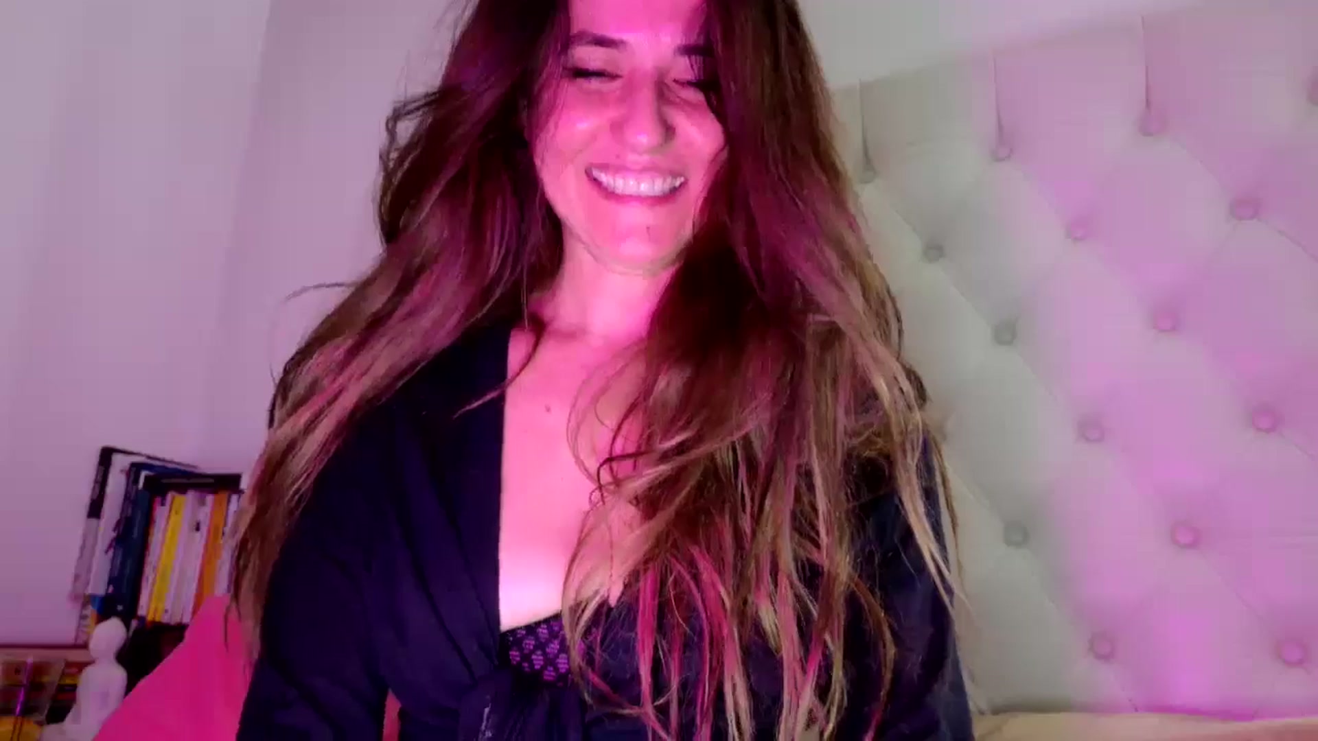 Gallery image thumbnail from DANIELLE's myfreecams stream on, 02/10/2025, 07:43 image 16 of 20