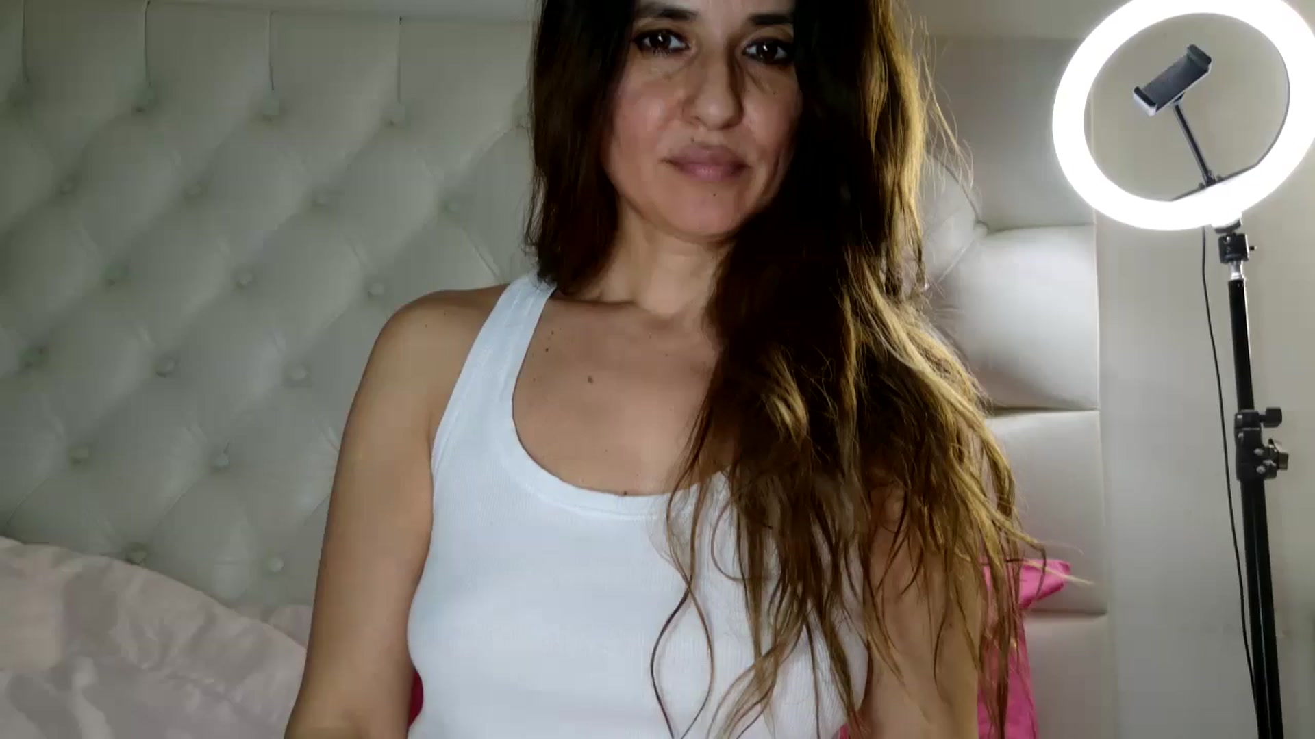 Gallery image thumbnail from DANIELLE's myfreecams stream on, 02/19/2025, 07:24 image 5 of 20