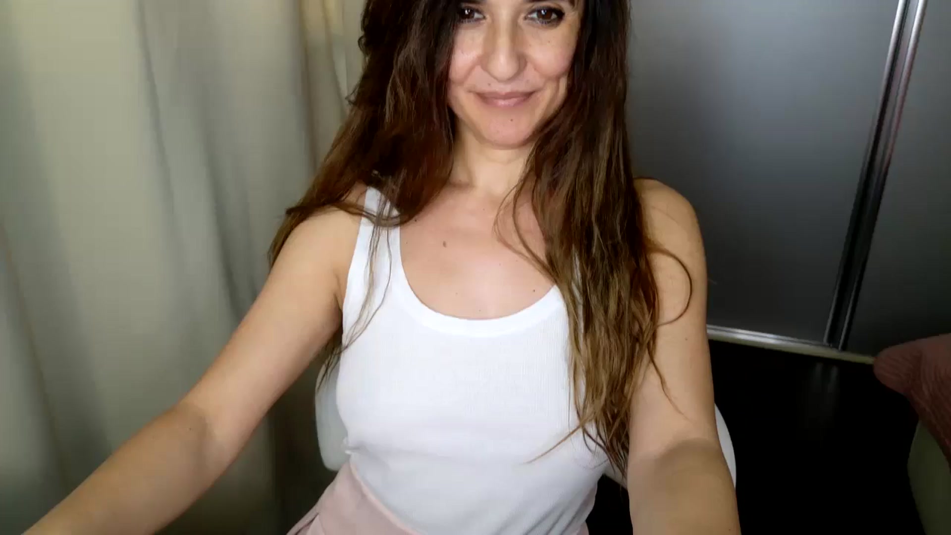 Gallery image thumbnail from DANIELLE's myfreecams stream on, 02/19/2025, 08:50 image 5 of 20