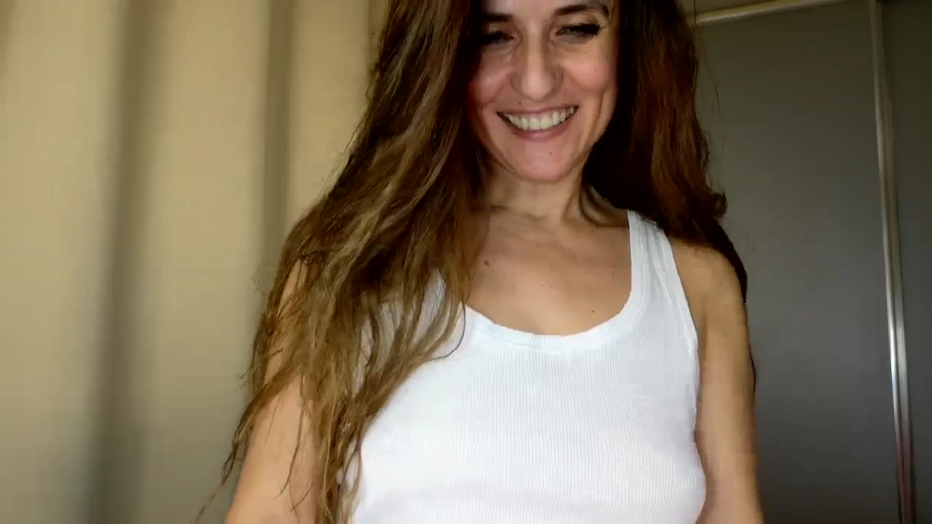 Gallery image thumbnail from DANIELLE's myfreecams stream on, 02/19/2025, 10:53 image 9 of 20