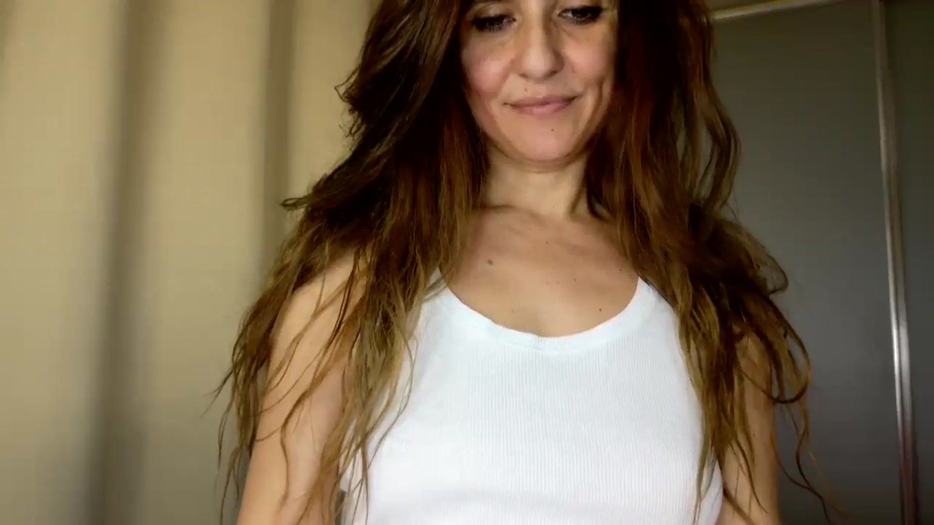 Gallery image thumbnail from DANIELLE's myfreecams stream on, 02/19/2025, 10:53 image 10 of 20