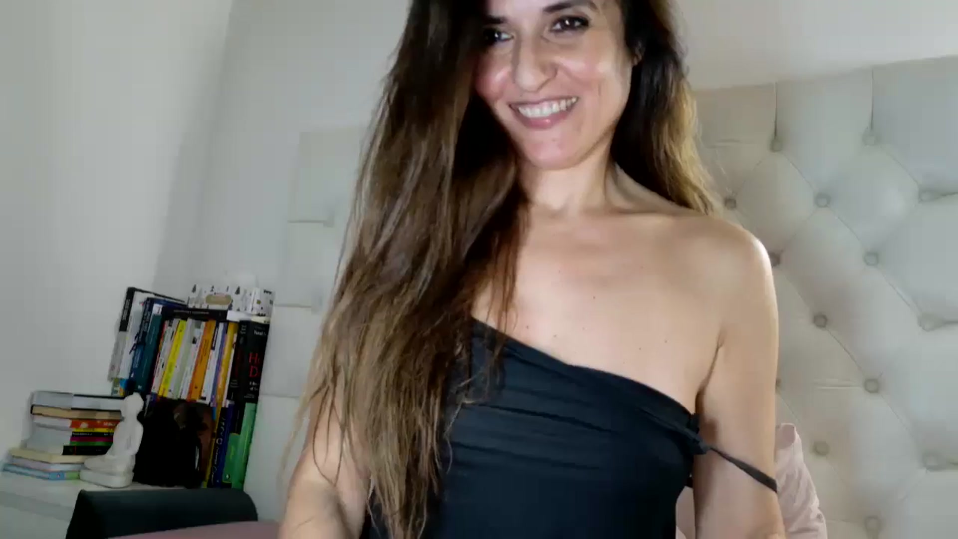 Gallery image thumbnail from DANIELLE's myfreecams stream on, 02/21/2025, 10:51 image 4 of 20