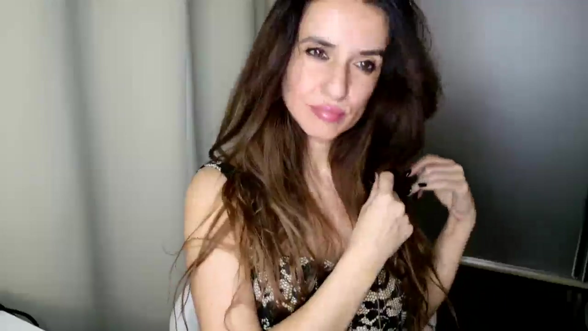 Gallery image thumbnail from DANIELLE's myfreecams stream on, 02/24/2025, 04:37 image 12 of 20