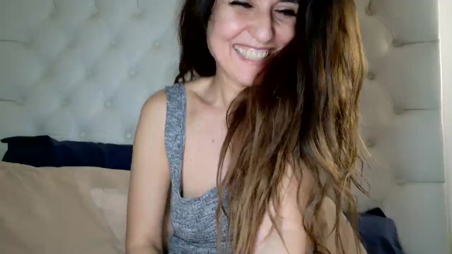 Gallery image thumbnail from DANIELLE's myfreecams stream on, 02/25/2025, 07:35 image 8 of 20