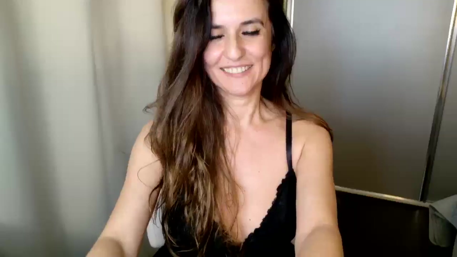 Gallery image thumbnail from DANIELLE's myfreecams stream on, 02/26/2025, 12:14 image 7 of 20