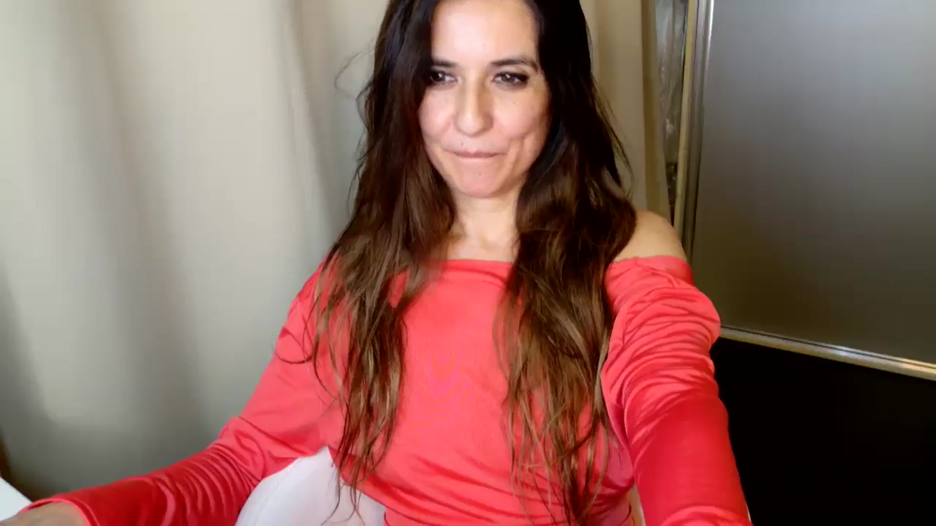 Gallery image thumbnail from DANIELLE's myfreecams stream on, 02/27/2025, 09:35 image 14 of 20