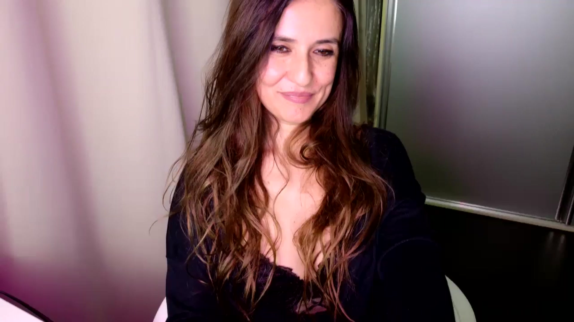 Gallery image thumbnail from DANIELLE's myfreecams stream on, 03/01/2025, 06:17 image 8 of 20