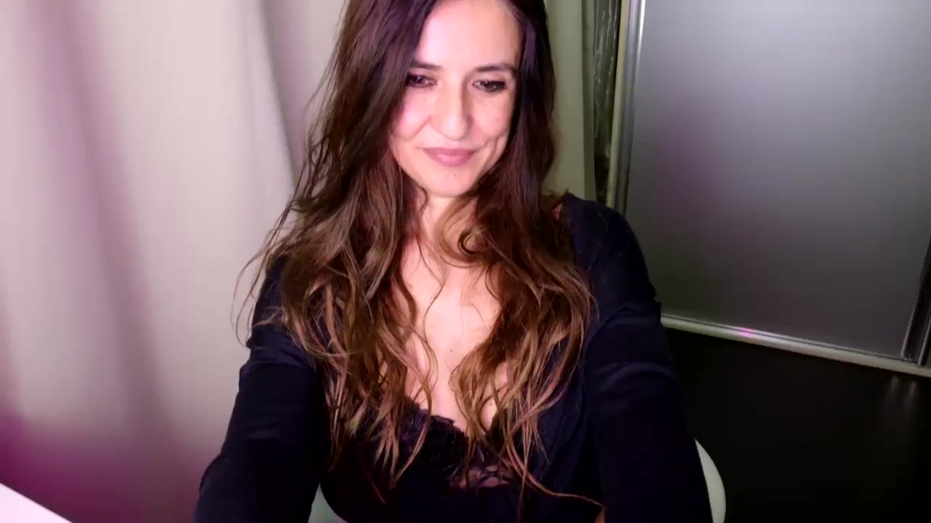 Gallery image thumbnail from DANIELLE's myfreecams stream on, 03/01/2025, 06:17 image 9 of 20
