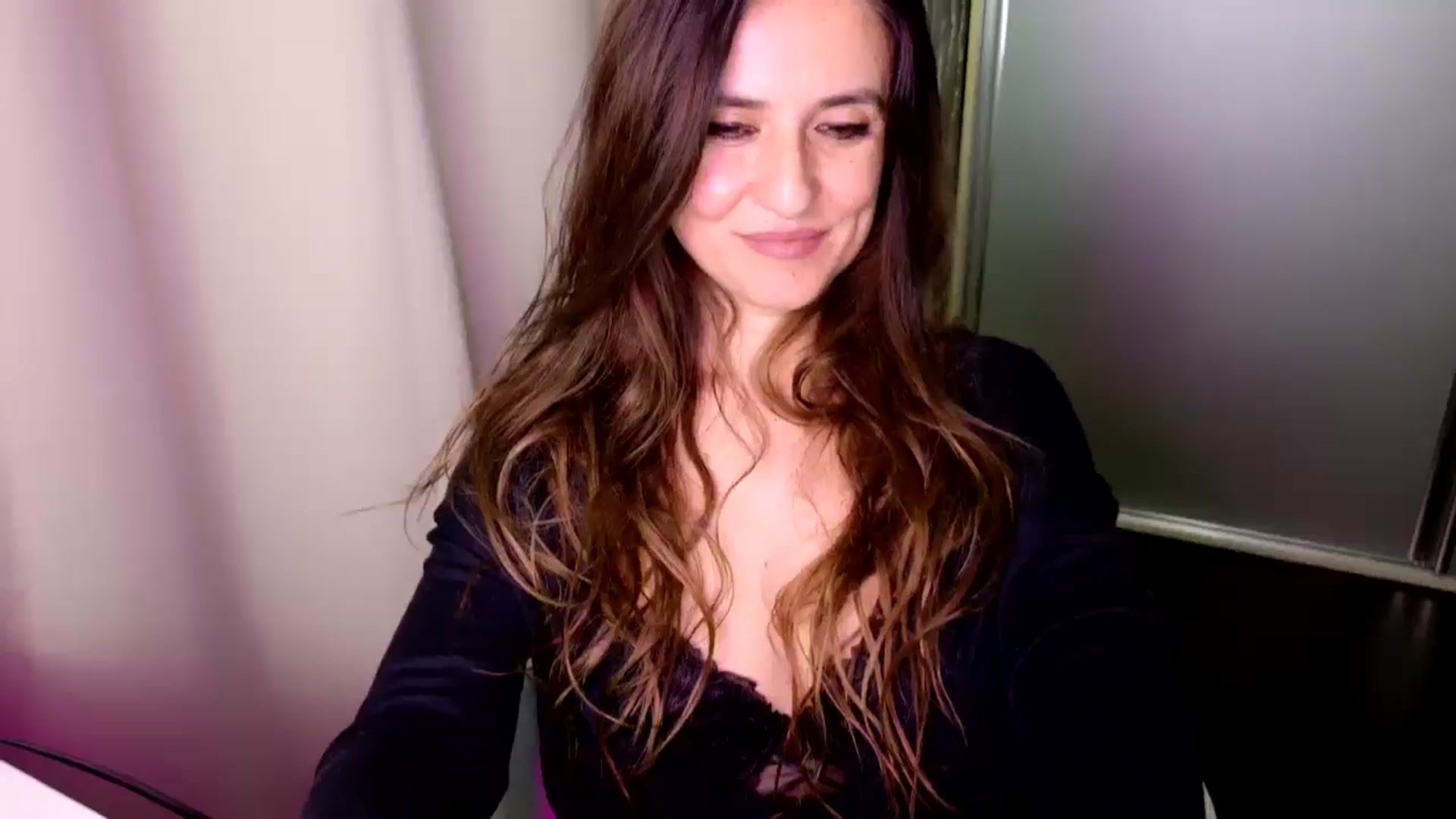Gallery image thumbnail from DANIELLE's myfreecams stream on, 03/01/2025, 06:17 image 3 of 20