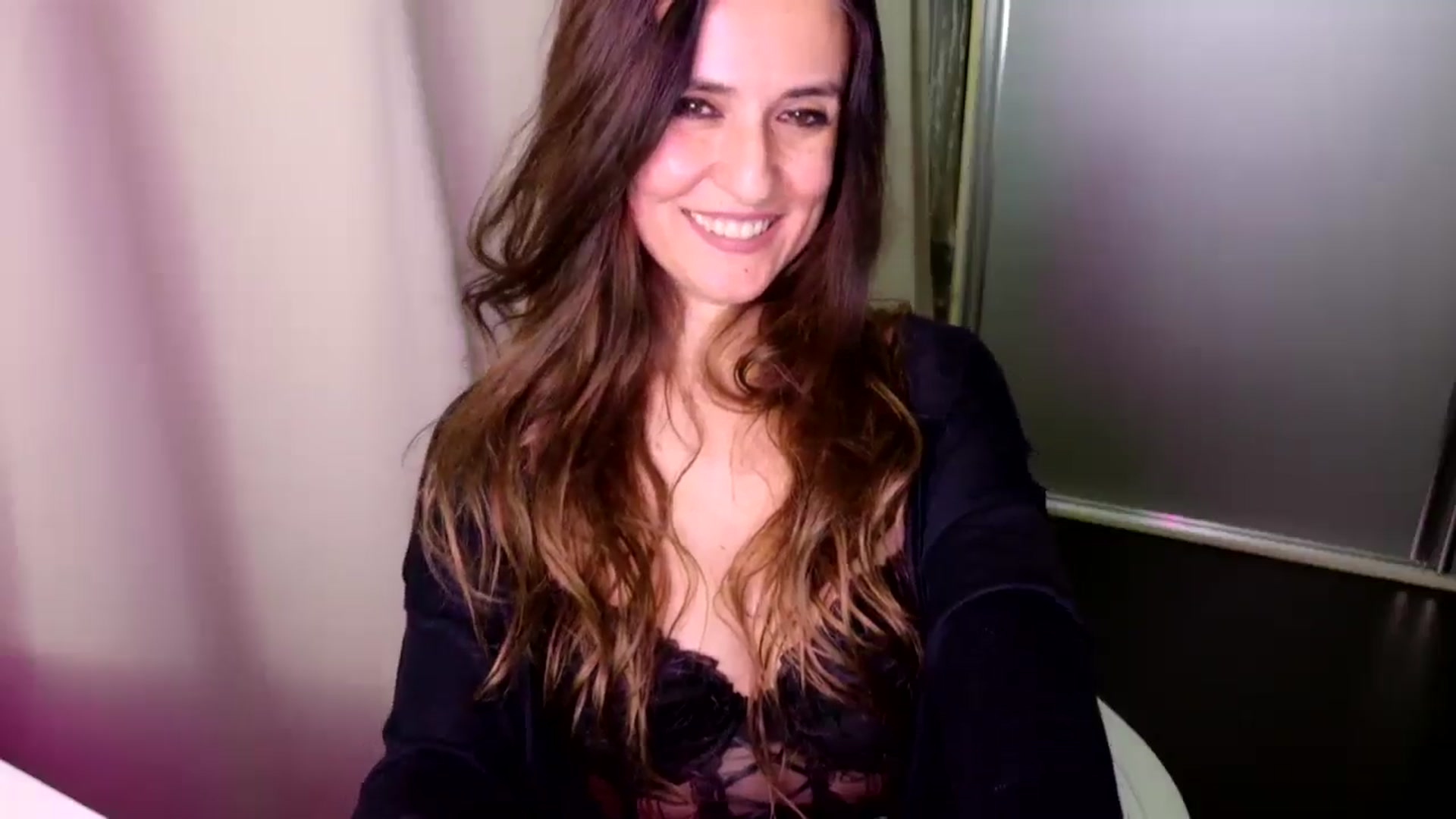 Gallery image thumbnail from DANIELLE's myfreecams stream on, 03/01/2025, 06:17 image 15 of 20