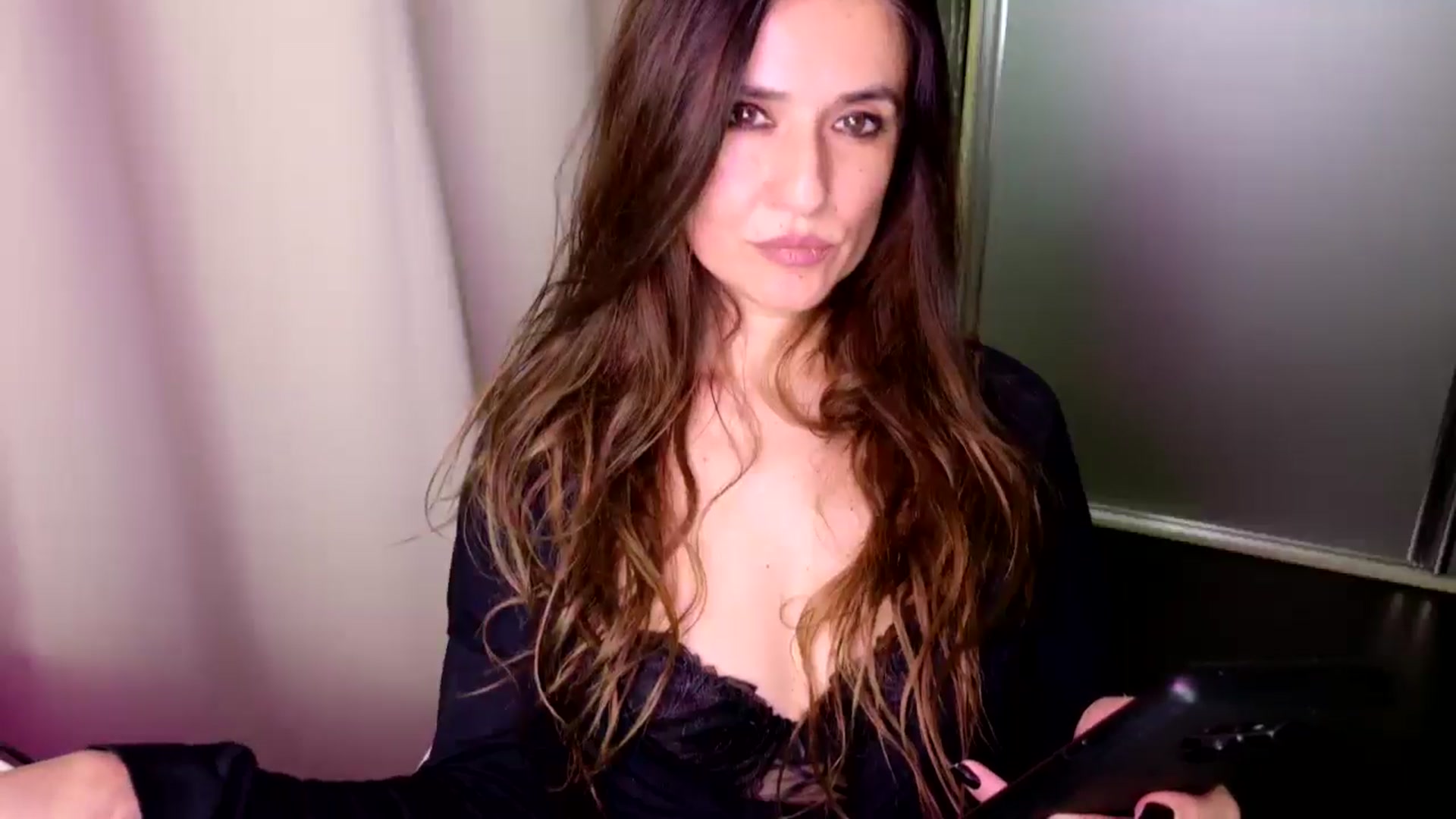 Gallery image thumbnail from DANIELLE's myfreecams stream on, 03/01/2025, 06:17 image 2 of 20
