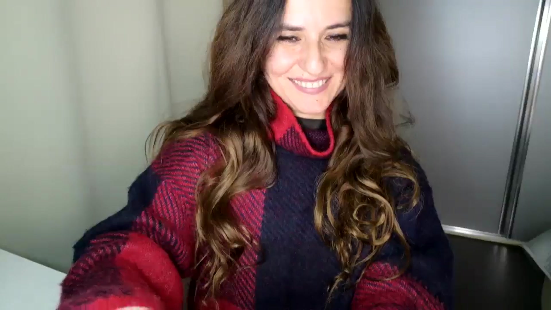 Gallery image thumbnail from DANIELLE's myfreecams stream on, 03/03/2025, 05:23 image 16 of 20