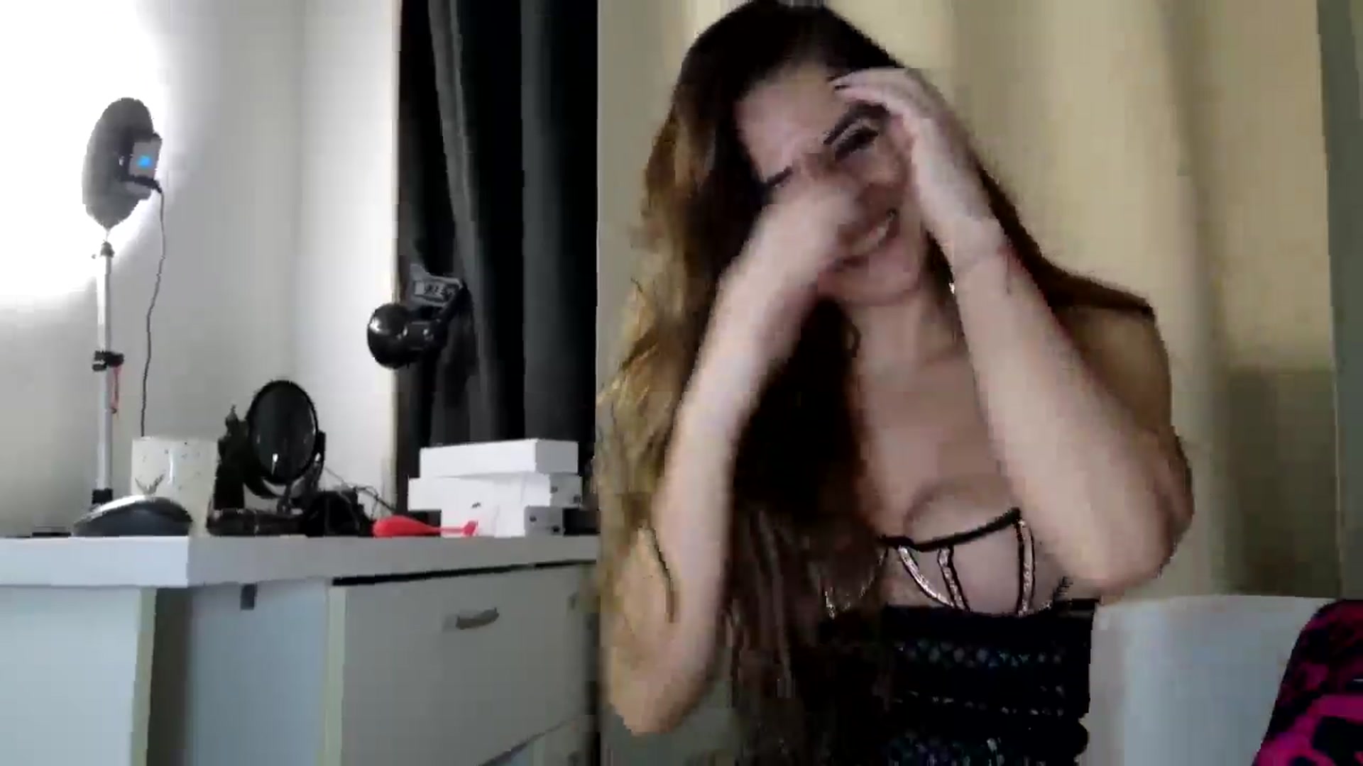 Gallery image thumbnail from DANIELLE's myfreecams stream on, 03/03/2025, 09:41 image 3 of 20