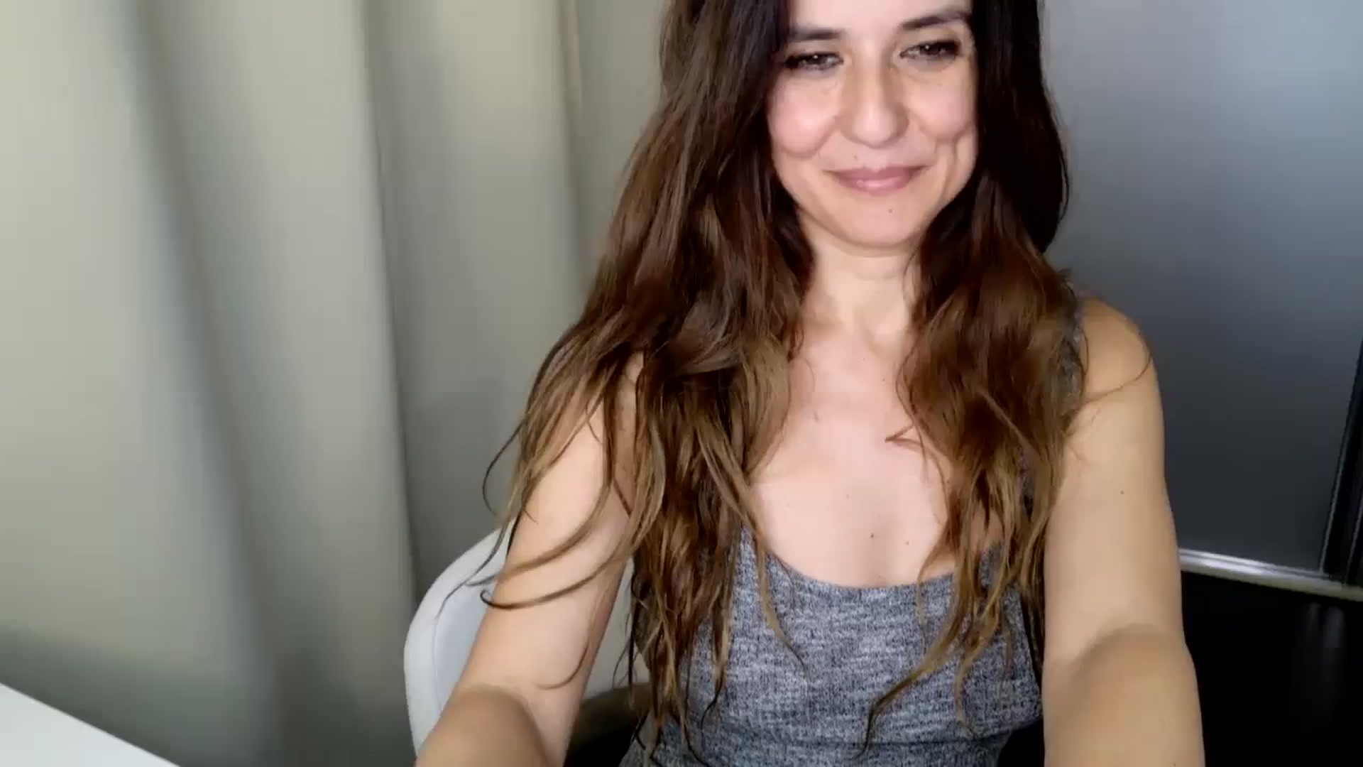 Gallery image thumbnail from DANIELLE's myfreecams stream on, 03/04/2025, 09:36 image 11 of 20