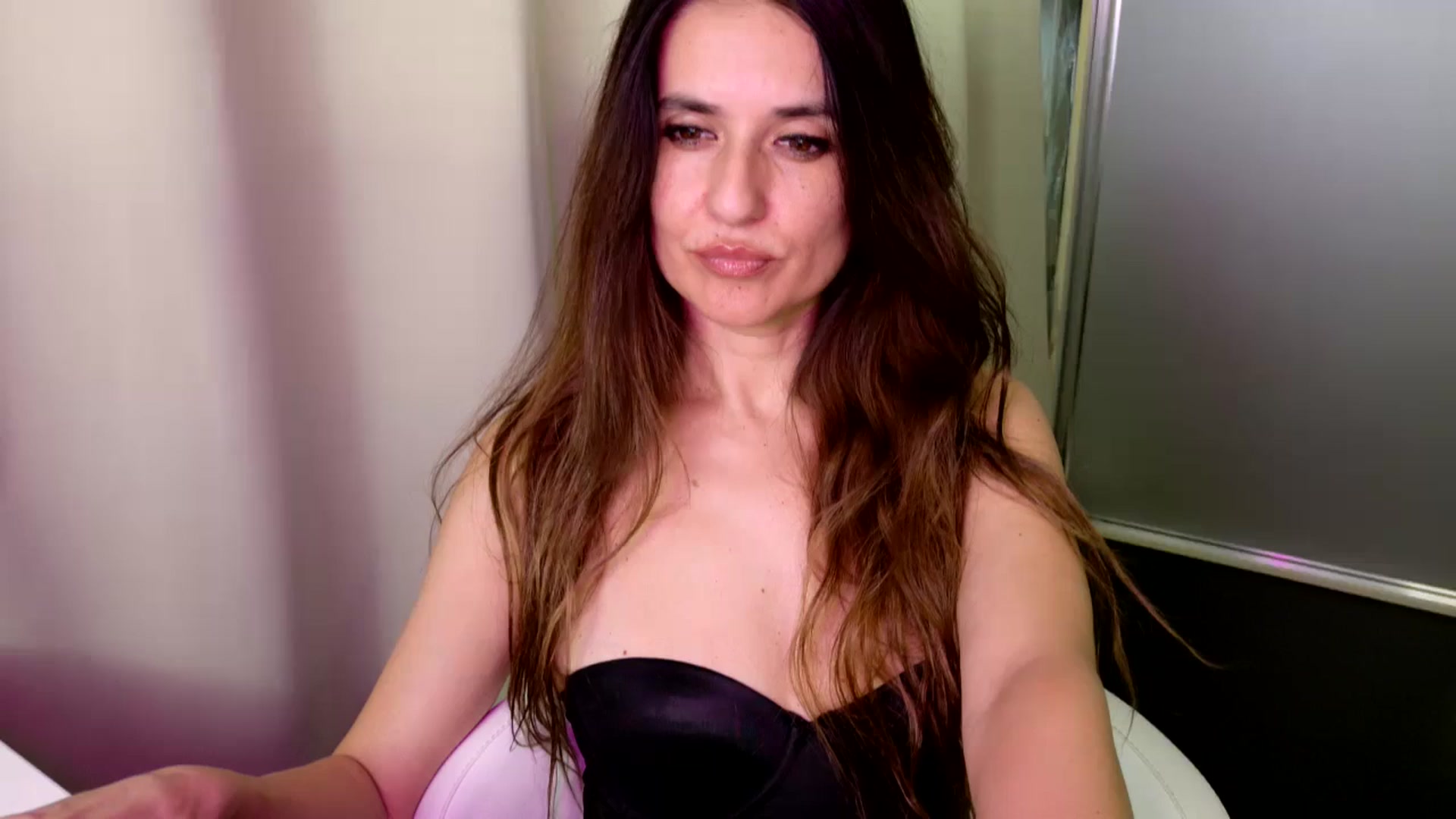 Gallery image thumbnail from DANIELLE's myfreecams stream on, 03/07/2025, 11:02 image 11 of 20