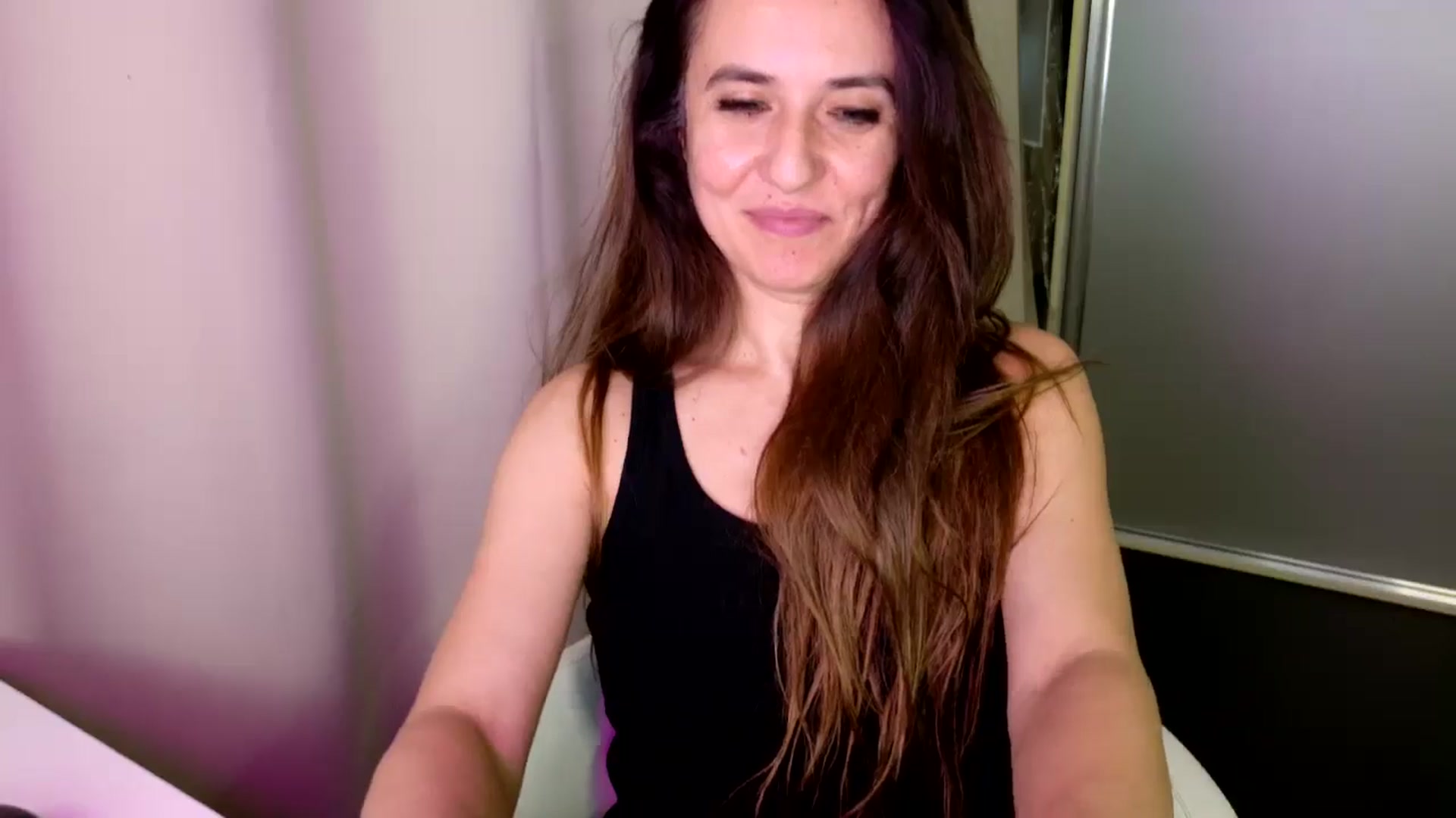 Gallery image thumbnail from DANIELLE's myfreecams stream on, 03/10/2025, 05:44 image 4 of 20