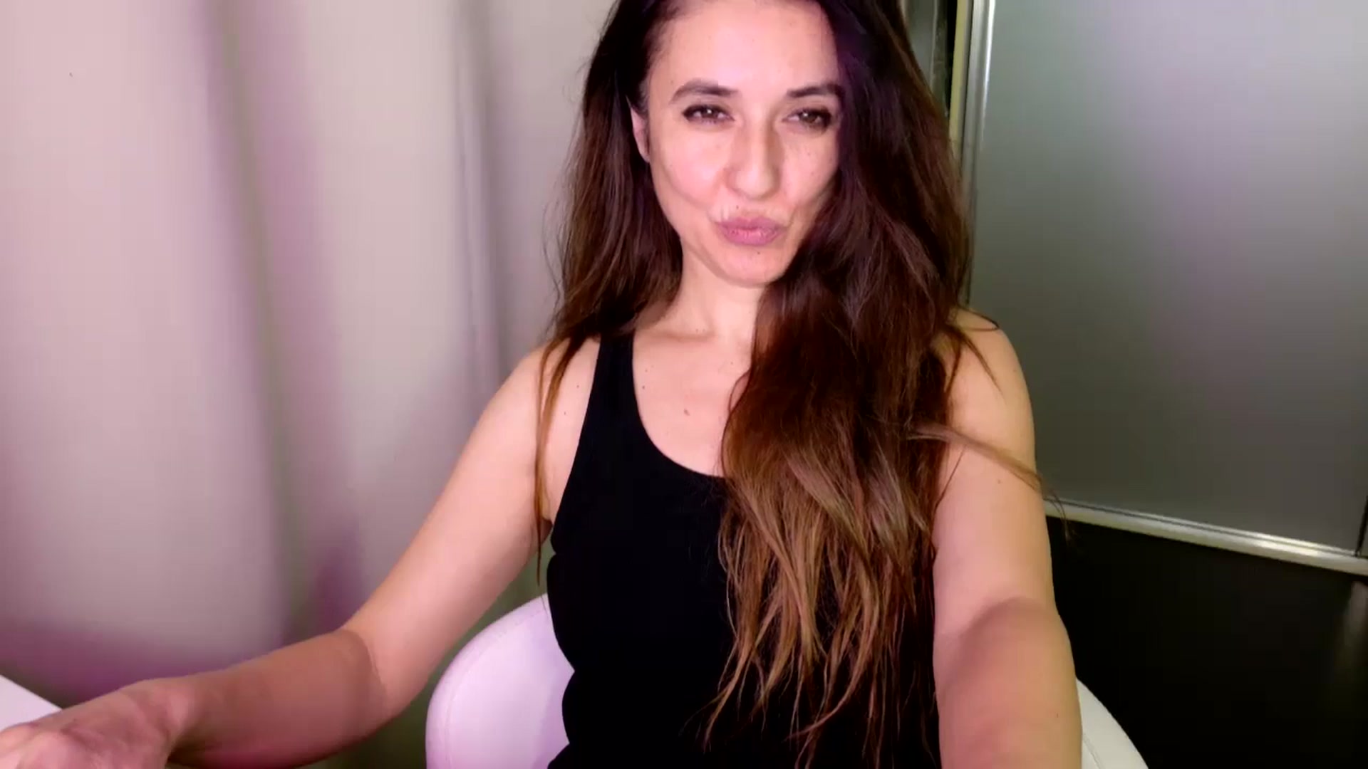 Gallery image thumbnail from DANIELLE's myfreecams stream on, 03/10/2025, 05:44 image 7 of 20