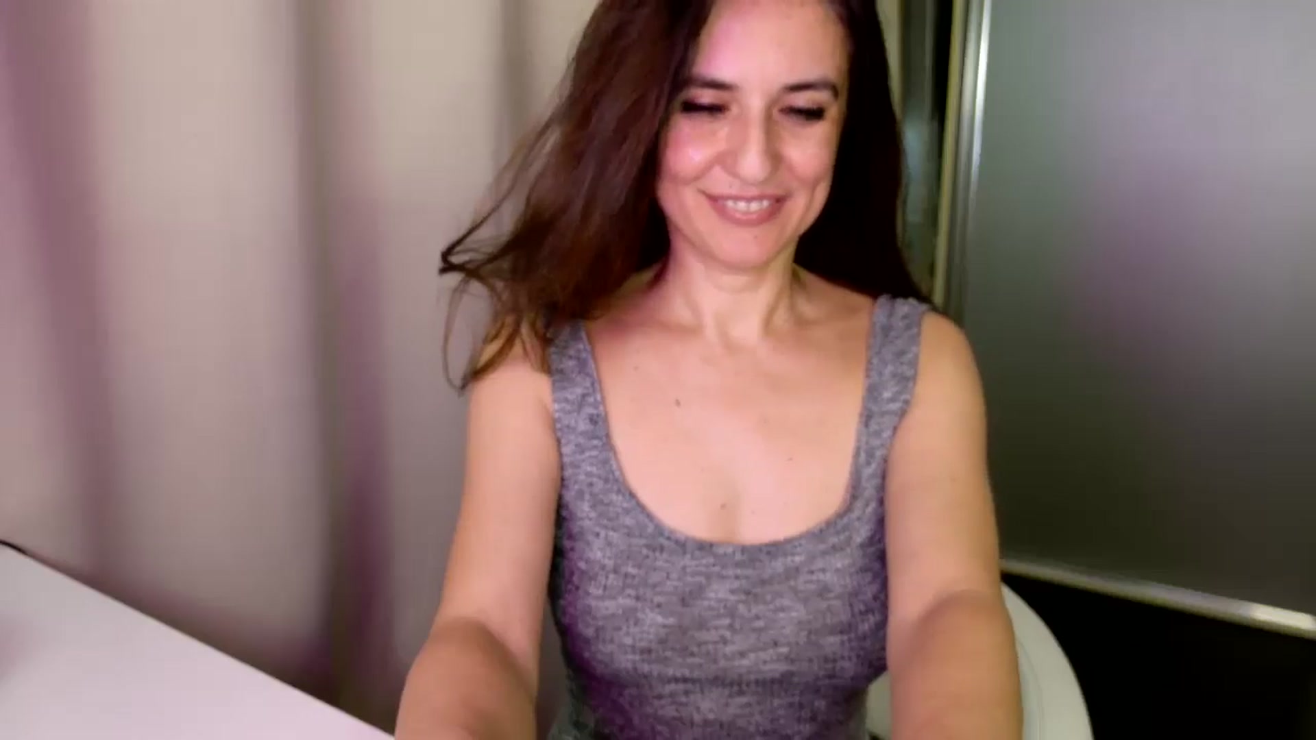 Gallery image thumbnail from DANIELLE's myfreecams stream on, 03/10/2025, 06:07 image 8 of 20