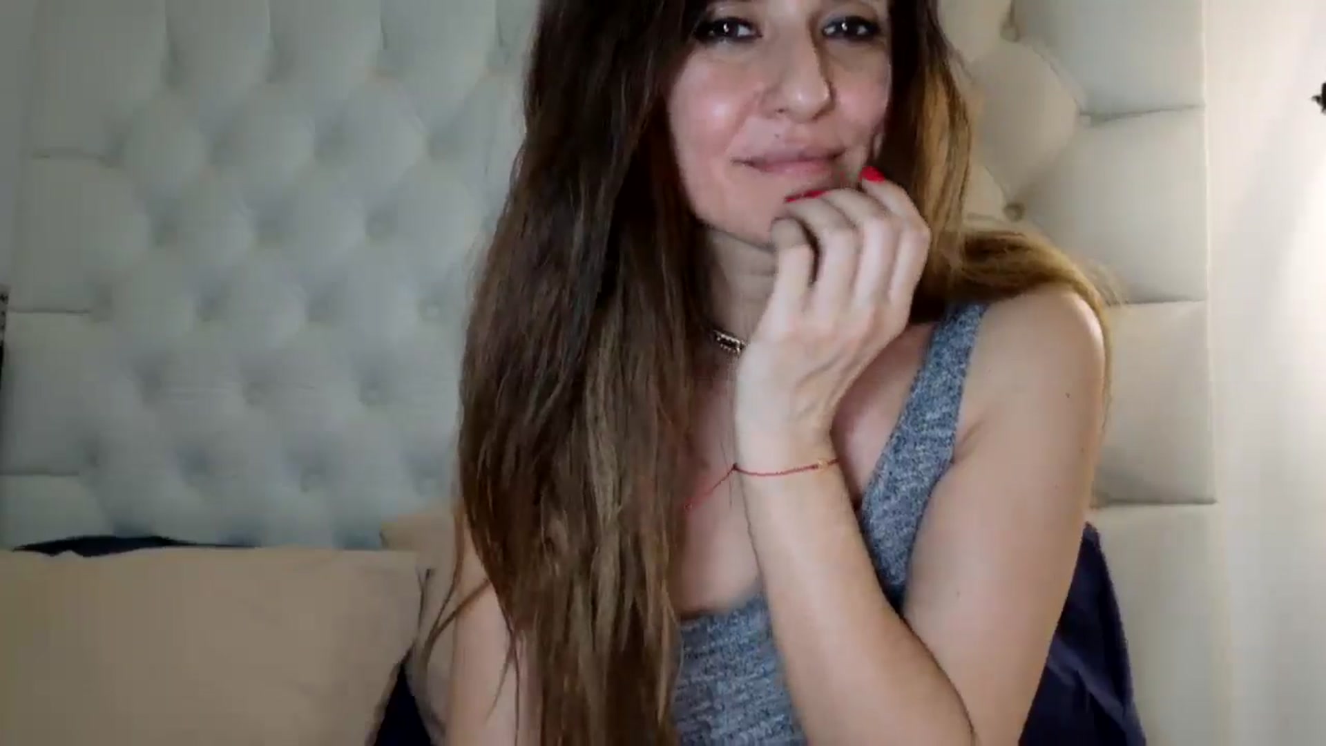 Gallery image thumbnail from DANIELLE's myfreecams stream on, 03/12/2025, 10:08 image 16 of 20