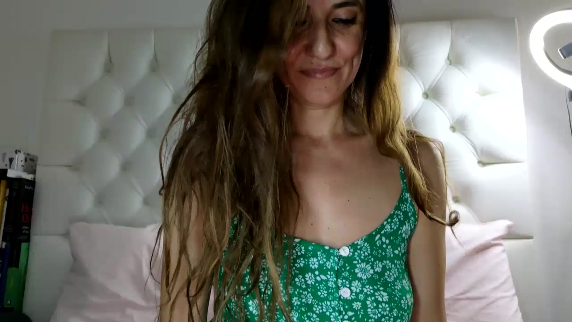 Gallery image thumbnail from DANIELLE's myfreecams stream on, 03/17/2025, 19:24 image 19 of 20