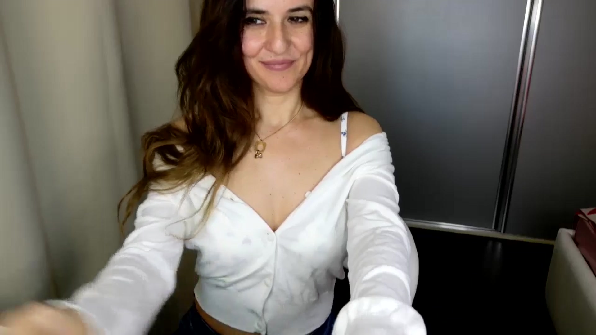 Gallery image thumbnail from DANIELLE's myfreecams stream on, 03/19/2025, 05:46 image 7 of 20