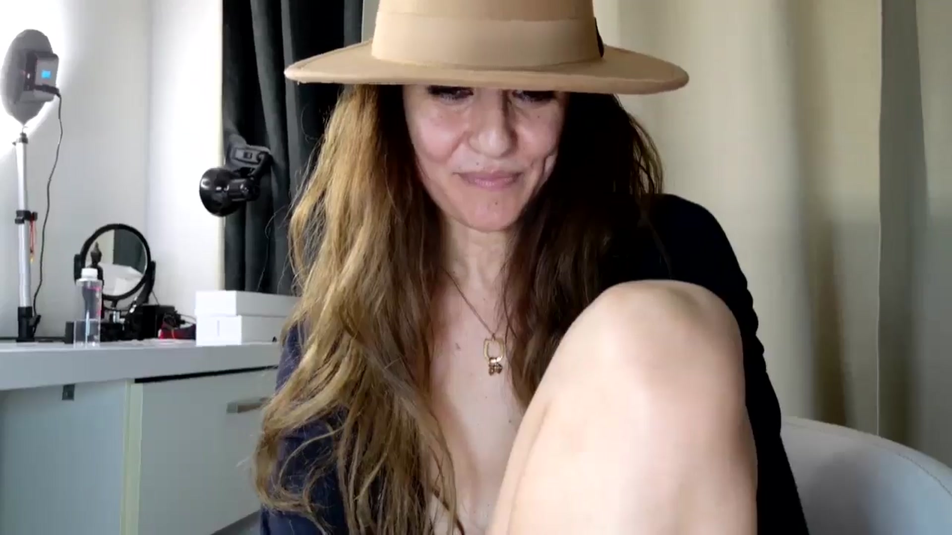 Gallery image thumbnail from DANIELLE's myfreecams stream on, 03/19/2025, 10:09 image 6 of 20