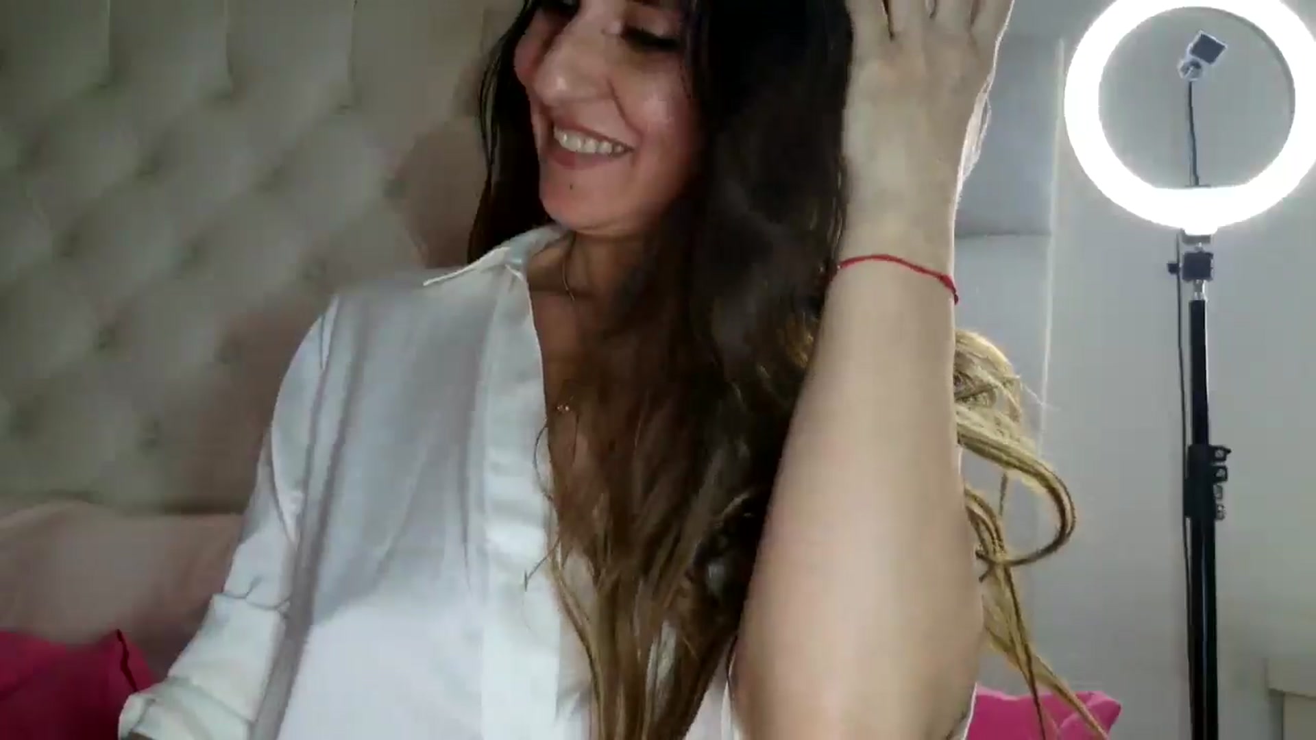 Gallery image thumbnail from DANIELLE's myfreecams stream on, 03/20/2025, 08:43 image 18 of 20
