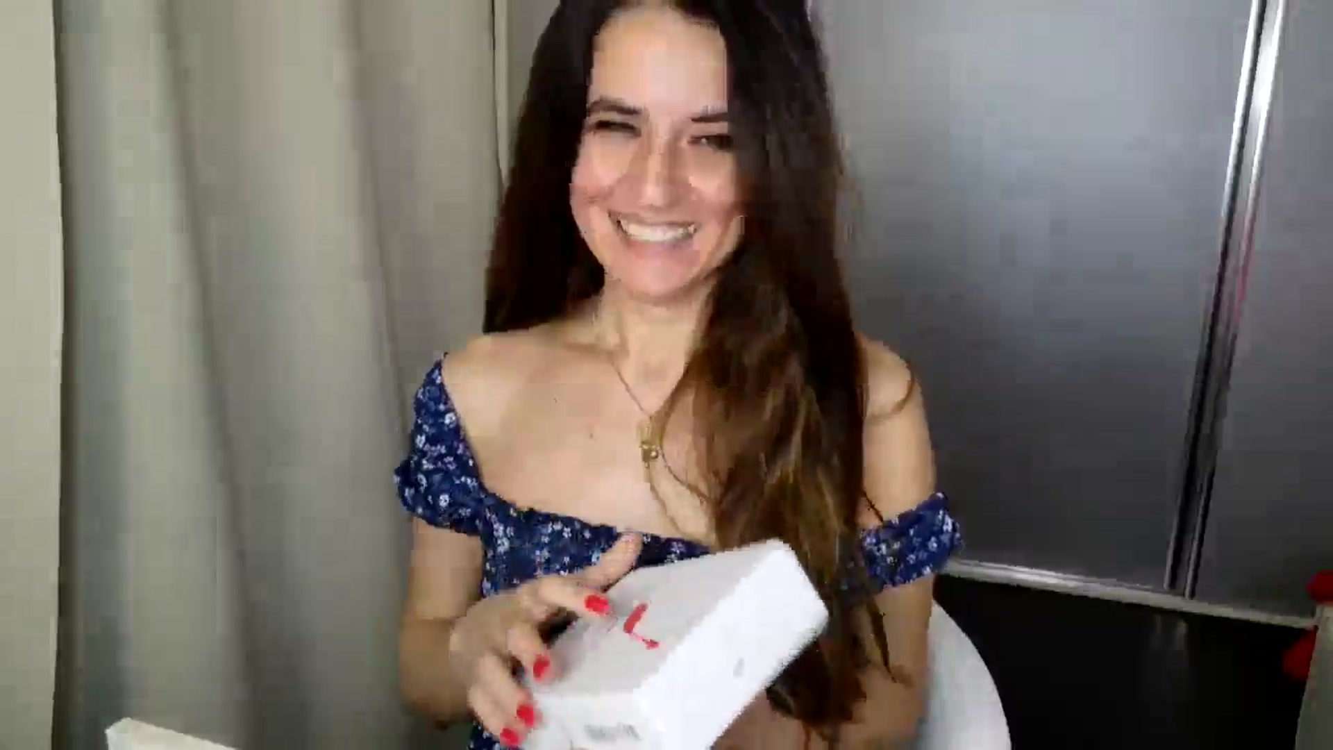 Gallery image thumbnail from DANIELLE's myfreecams stream on, 03/21/2025, 04:49 image 4 of 20