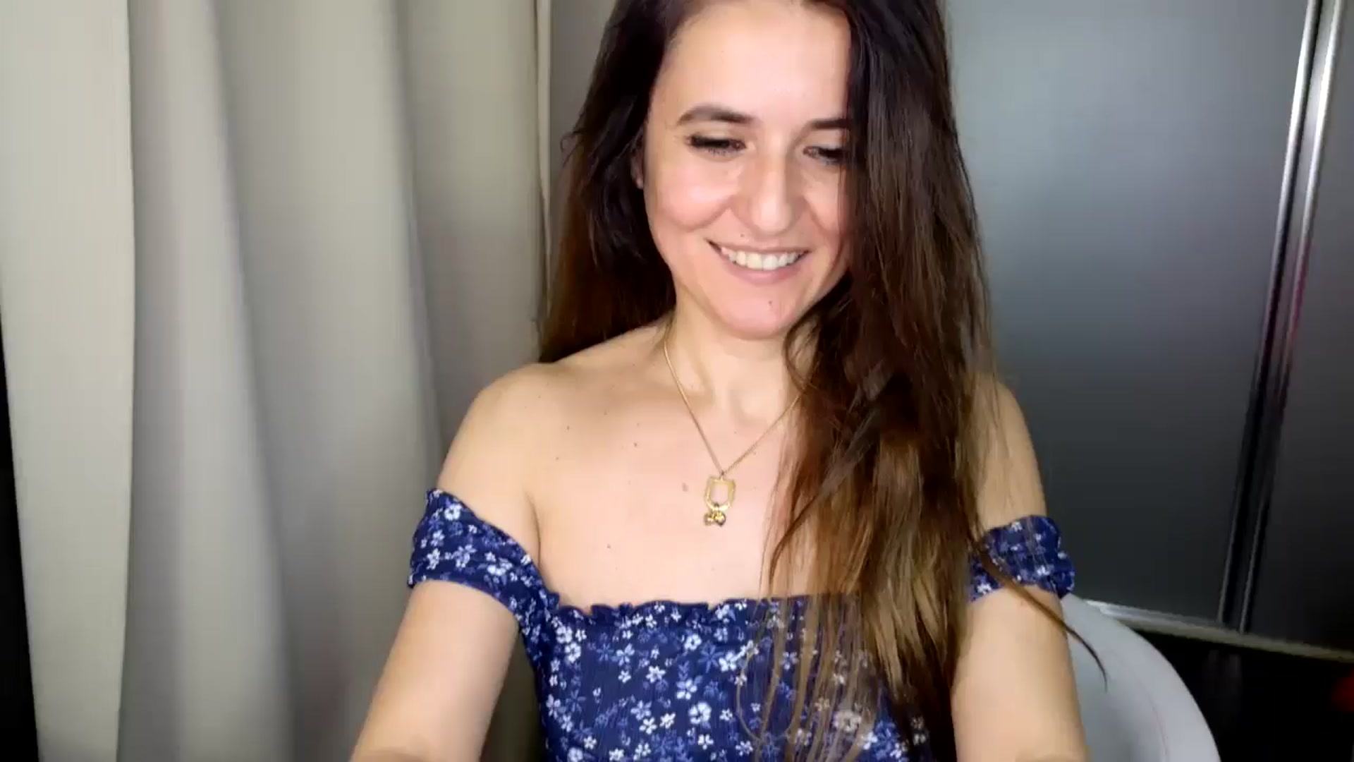 Gallery image thumbnail from DANIELLE's myfreecams stream on, 03/21/2025, 05:50 image 4 of 20