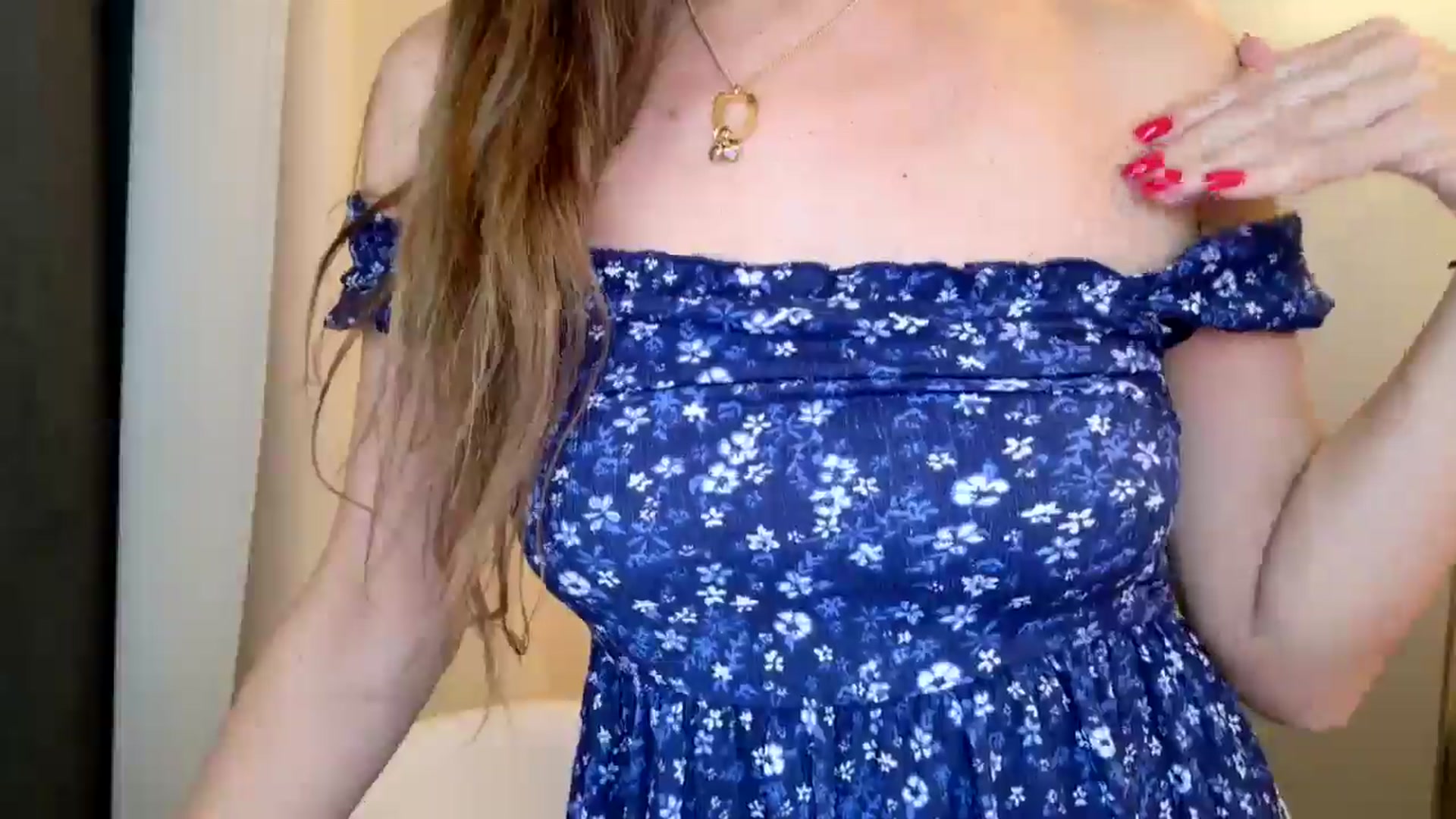 Gallery image thumbnail from DANIELLE's myfreecams stream on, 03/21/2025, 05:50 image 9 of 20