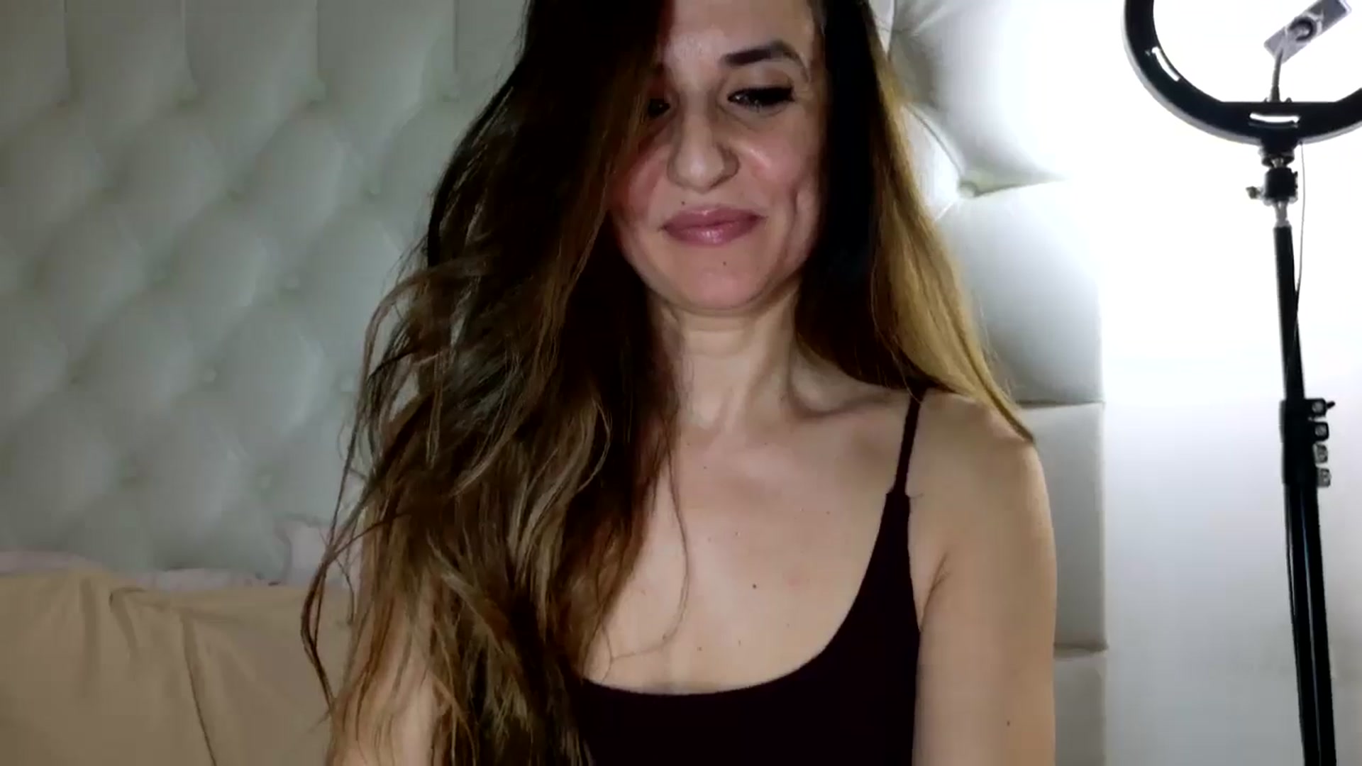 Gallery image thumbnail from DANIELLE's myfreecams stream on, 03/23/2025, 05:06 image 10 of 20
