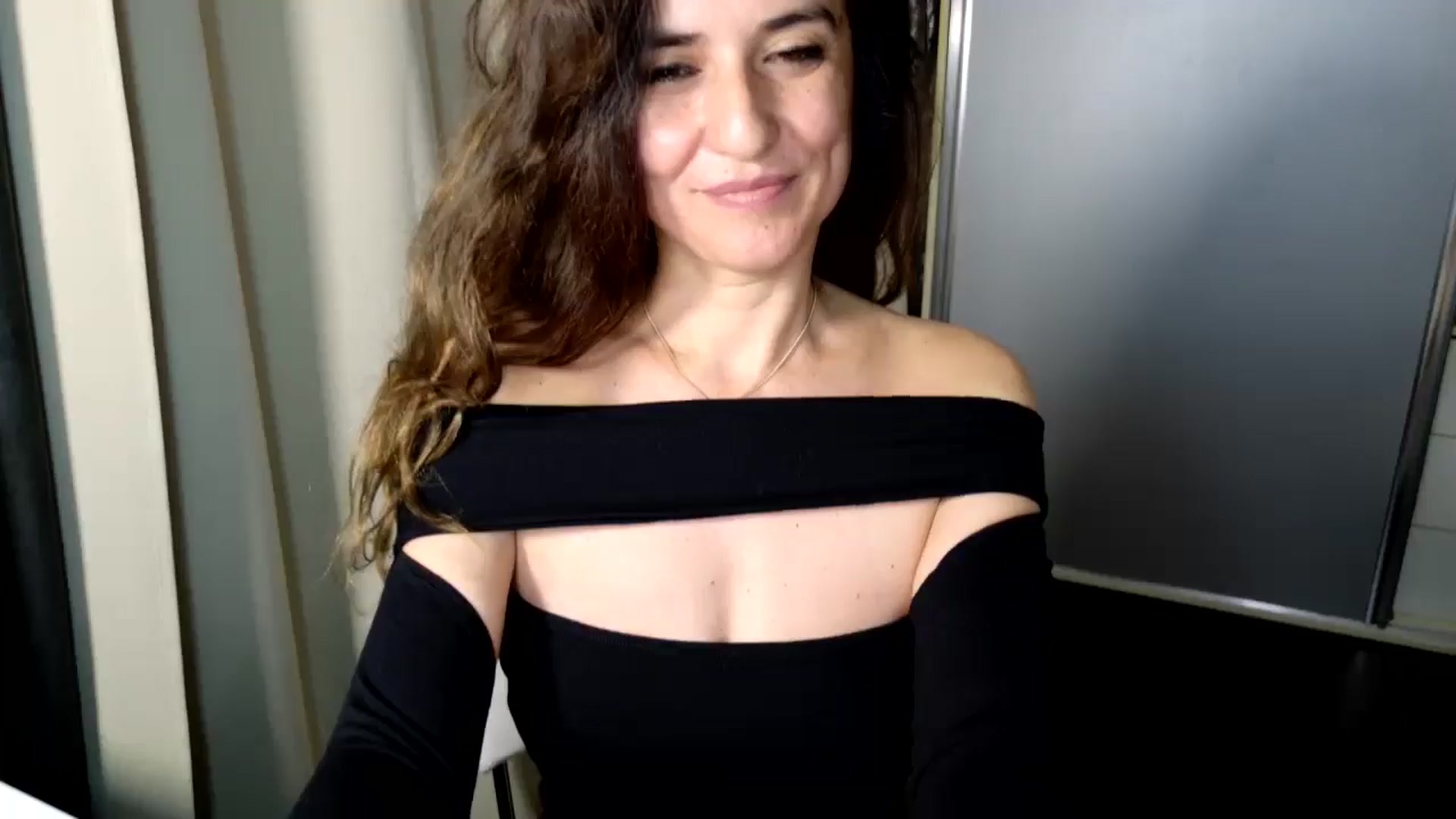 Gallery image thumbnail from DANIELLE's myfreecams stream on, 03/28/2025, 05:34 image 7 of 20