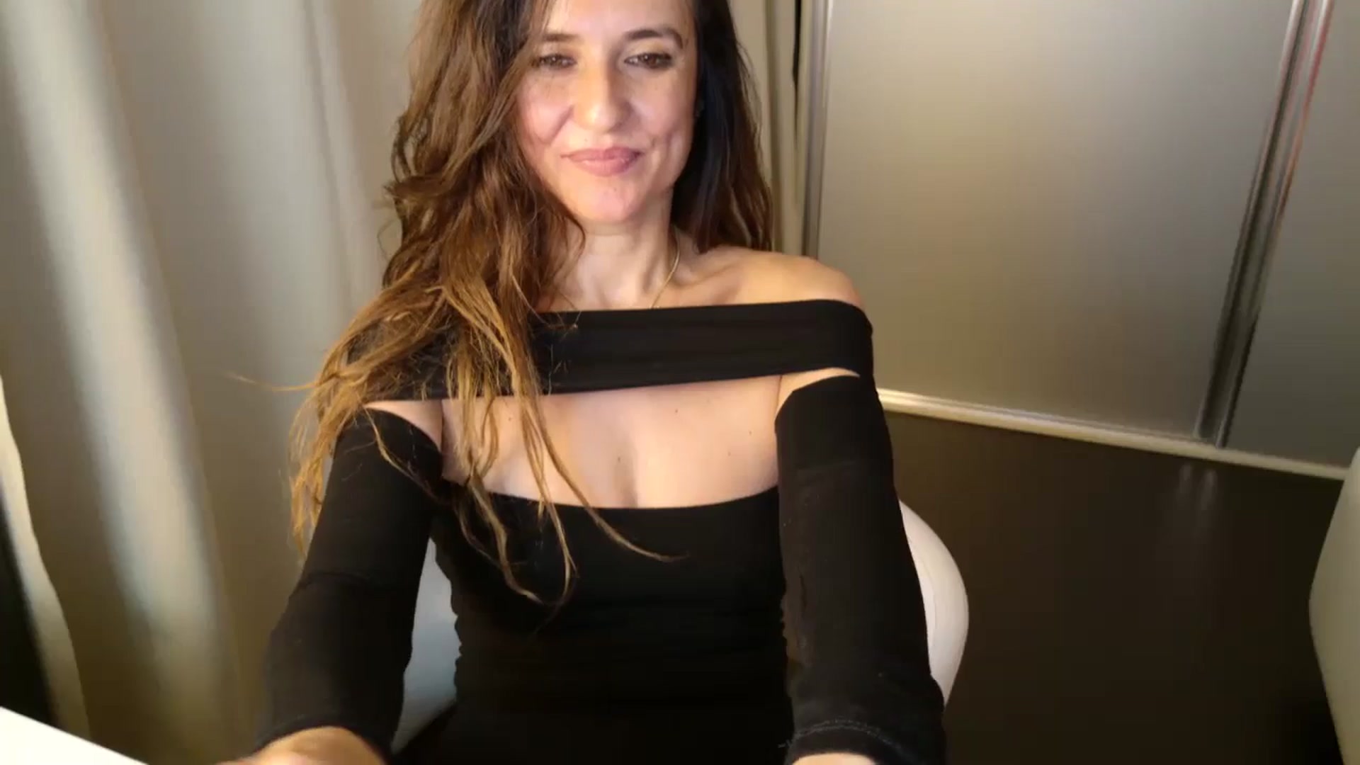 Gallery image thumbnail from DANIELLE's myfreecams stream on, 03/29/2025, 05:39 image 17 of 20