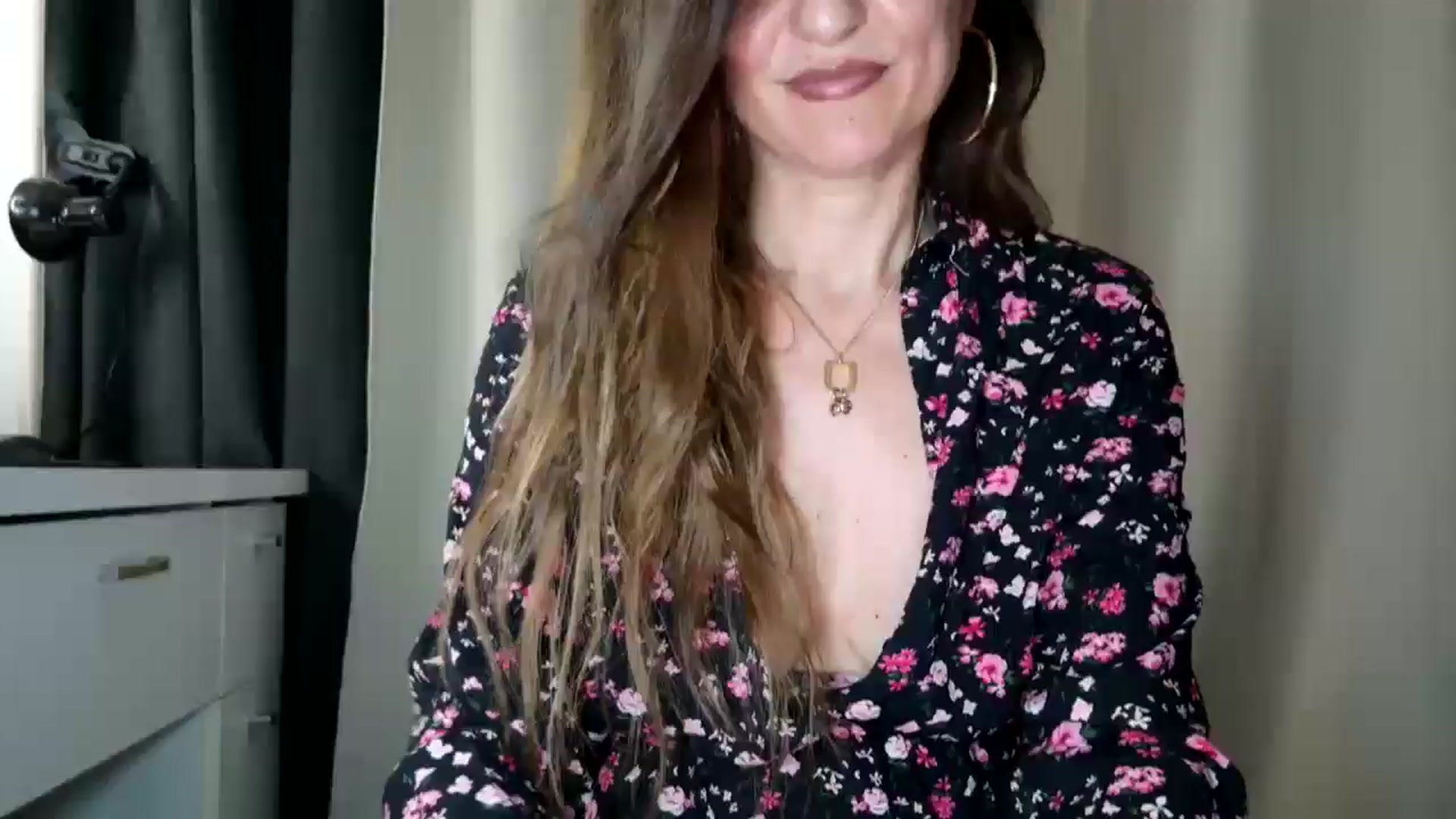 Gallery image thumbnail from DANIELLE's myfreecams stream on, 04/01/2025, 04:54 image 6 of 20