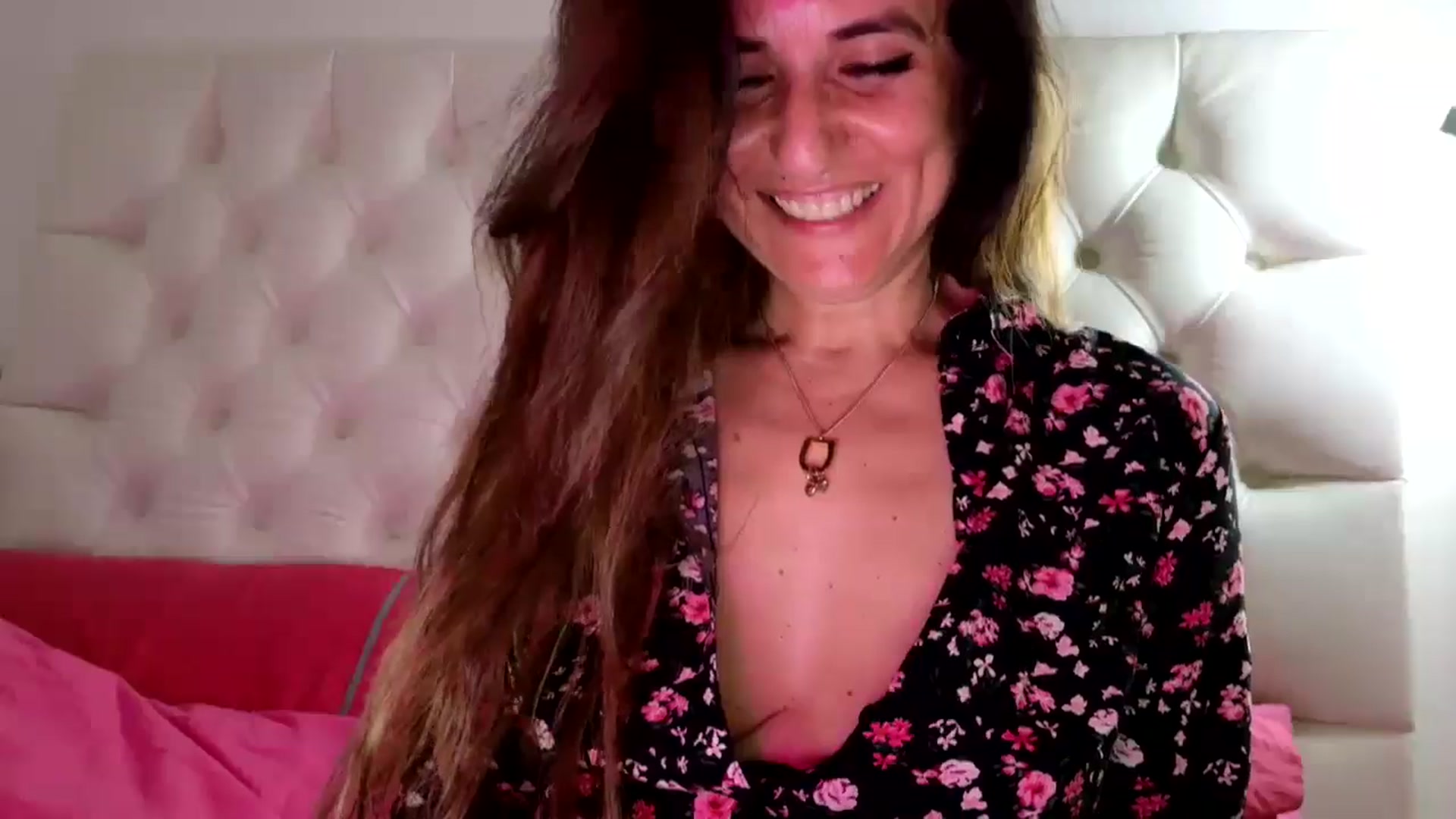 Gallery image thumbnail from DANIELLE's myfreecams stream on, 04/01/2025, 09:50 image 17 of 20