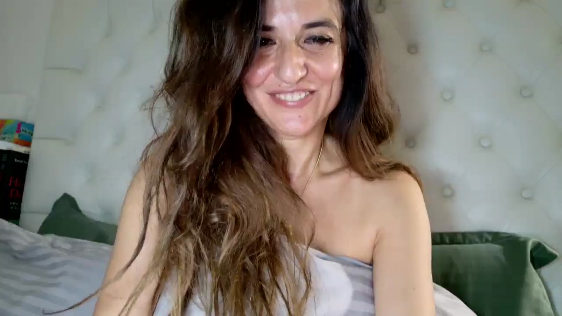 Gallery image thumbnail from DANIELLE's myfreecams stream on, 04/07/2025, 07:07 image 4 of 20