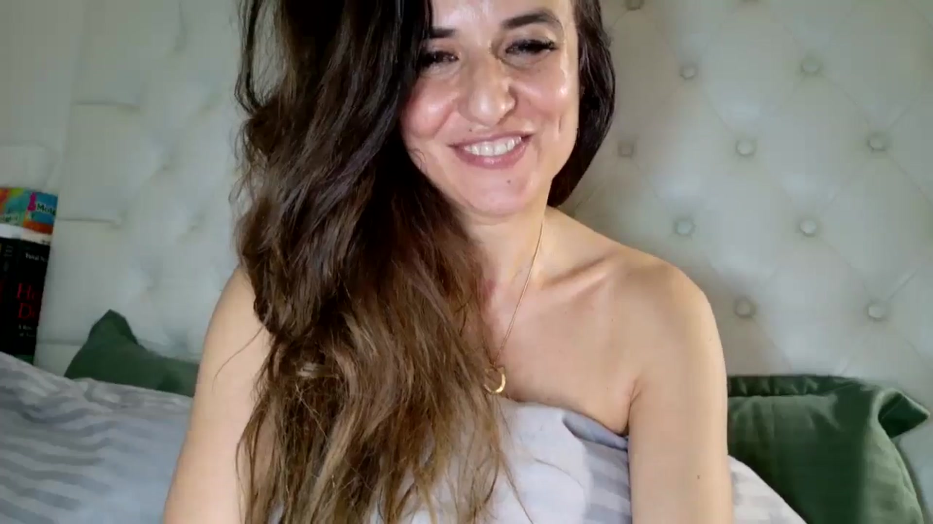 Gallery image thumbnail from DANIELLE's myfreecams stream on, 04/07/2025, 07:07 image 14 of 20