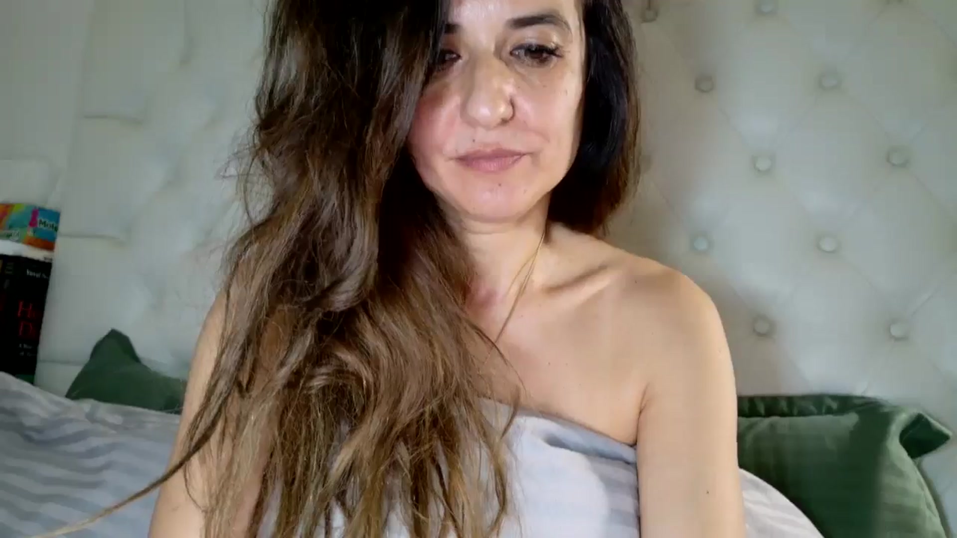 Gallery image thumbnail from DANIELLE's myfreecams stream on, 04/07/2025, 07:07 image 6 of 20