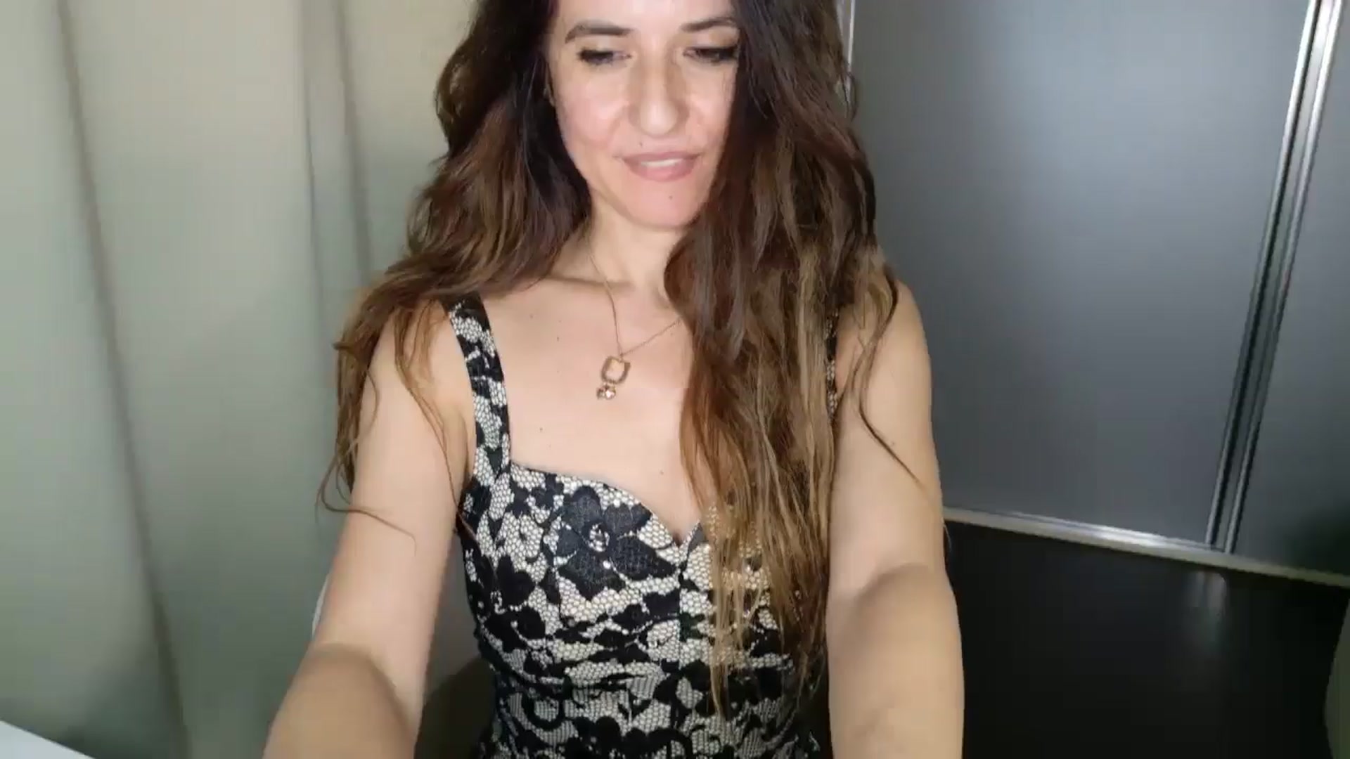 Gallery image thumbnail from DANIELLE's myfreecams stream on, 04/08/2025, 05:53 image 11 of 20