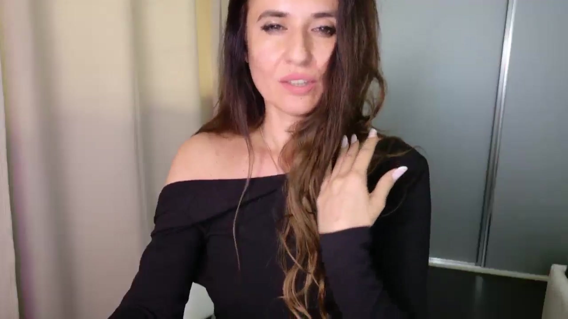 Gallery image thumbnail from DANIELLE's myfreecams stream on, 04/12/2025, 09:38 image 8 of 20
