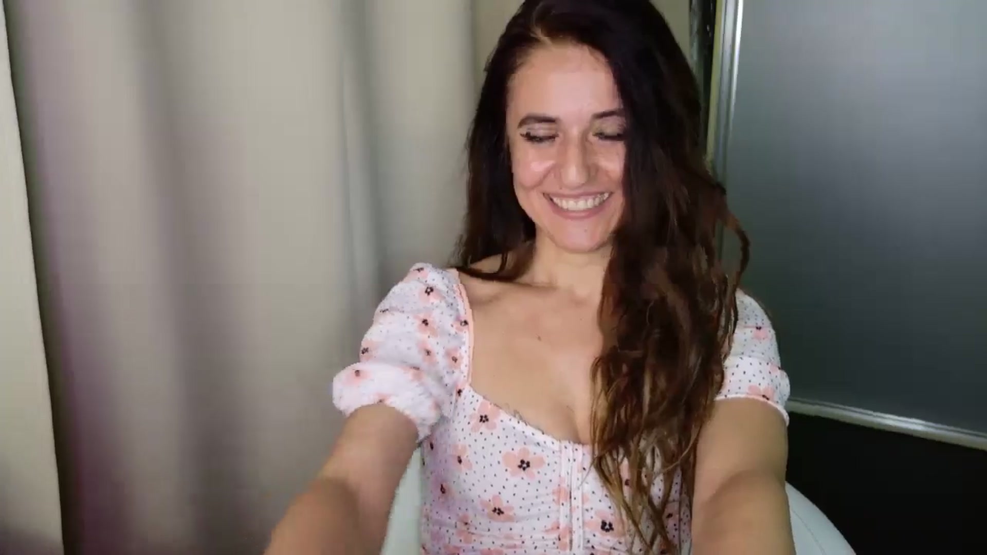 Gallery image thumbnail from DANIELLE's myfreecams stream on, 04/14/2025, 06:16 image 13 of 20