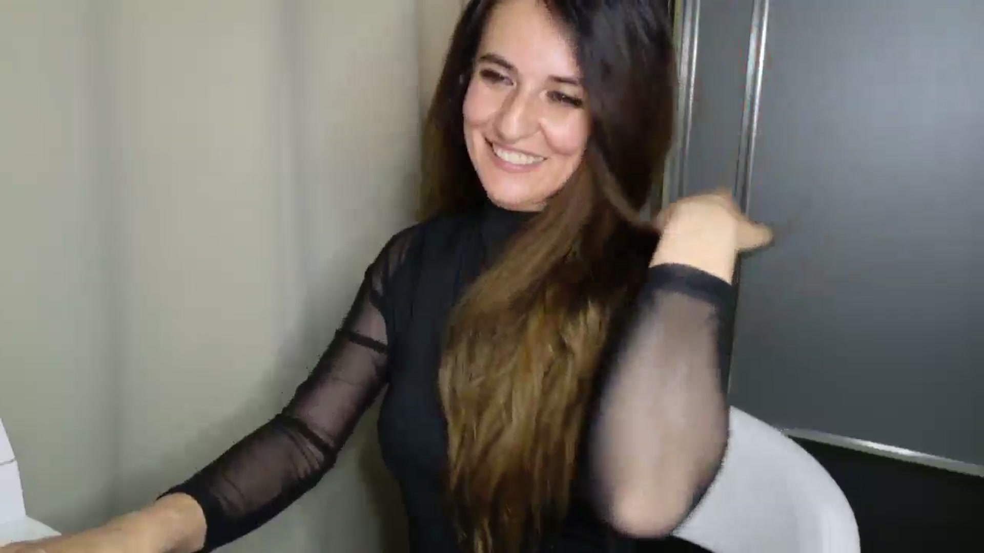 Gallery image thumbnail from DANIELLE's myfreecams stream on, 04/19/2025, 07:23 image 16 of 20