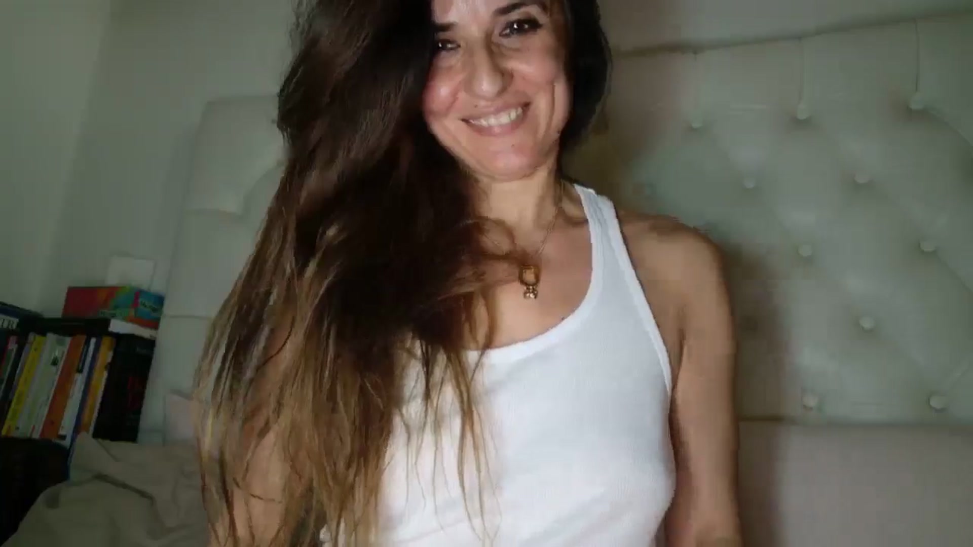 Gallery image thumbnail from DANIELLE's myfreecams stream on, 04/19/2025, 10:17 image 14 of 20