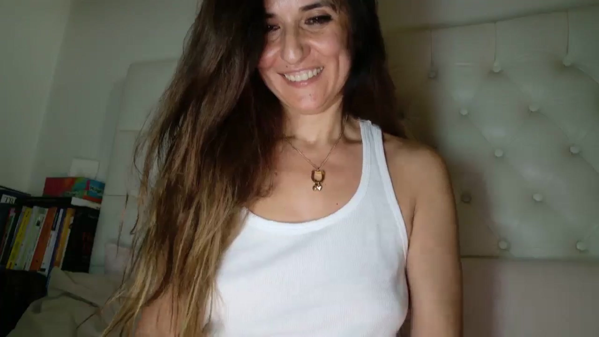 Gallery image thumbnail from DANIELLE's myfreecams stream on, 04/19/2025, 10:17 image 15 of 20